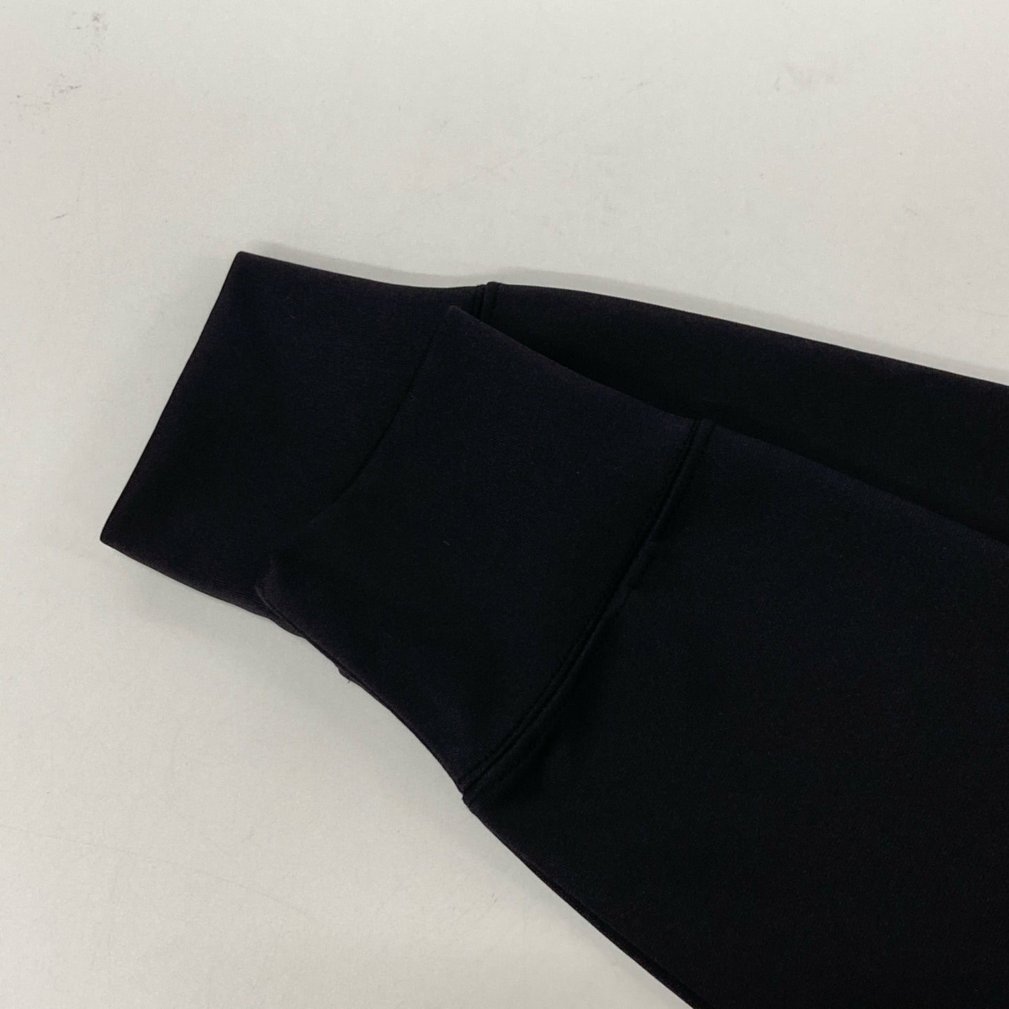 1piu1uguale3 ウノピゥウノウグァーレトレ SRY025 ブラック バックロゴ入り ストレッチ パーカー トップス 4