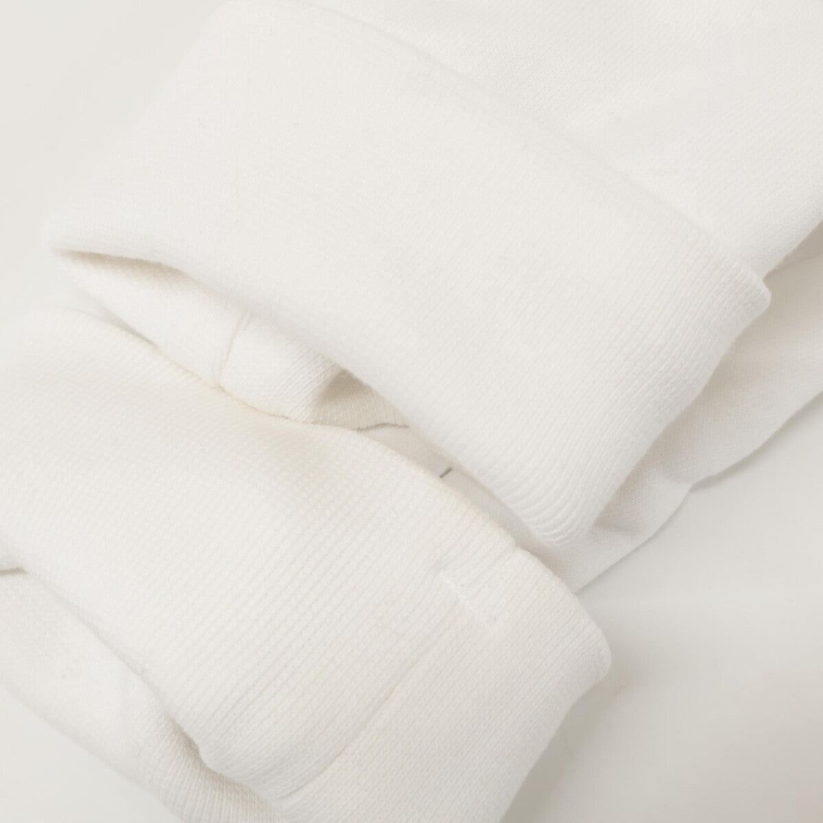 STONE ISLAND ストーンアイランド 【国内正規】101563051 GARMENT DYED SWEATSHIRT ガーメントダイ クルーネック スウェットシャツ/ トップス