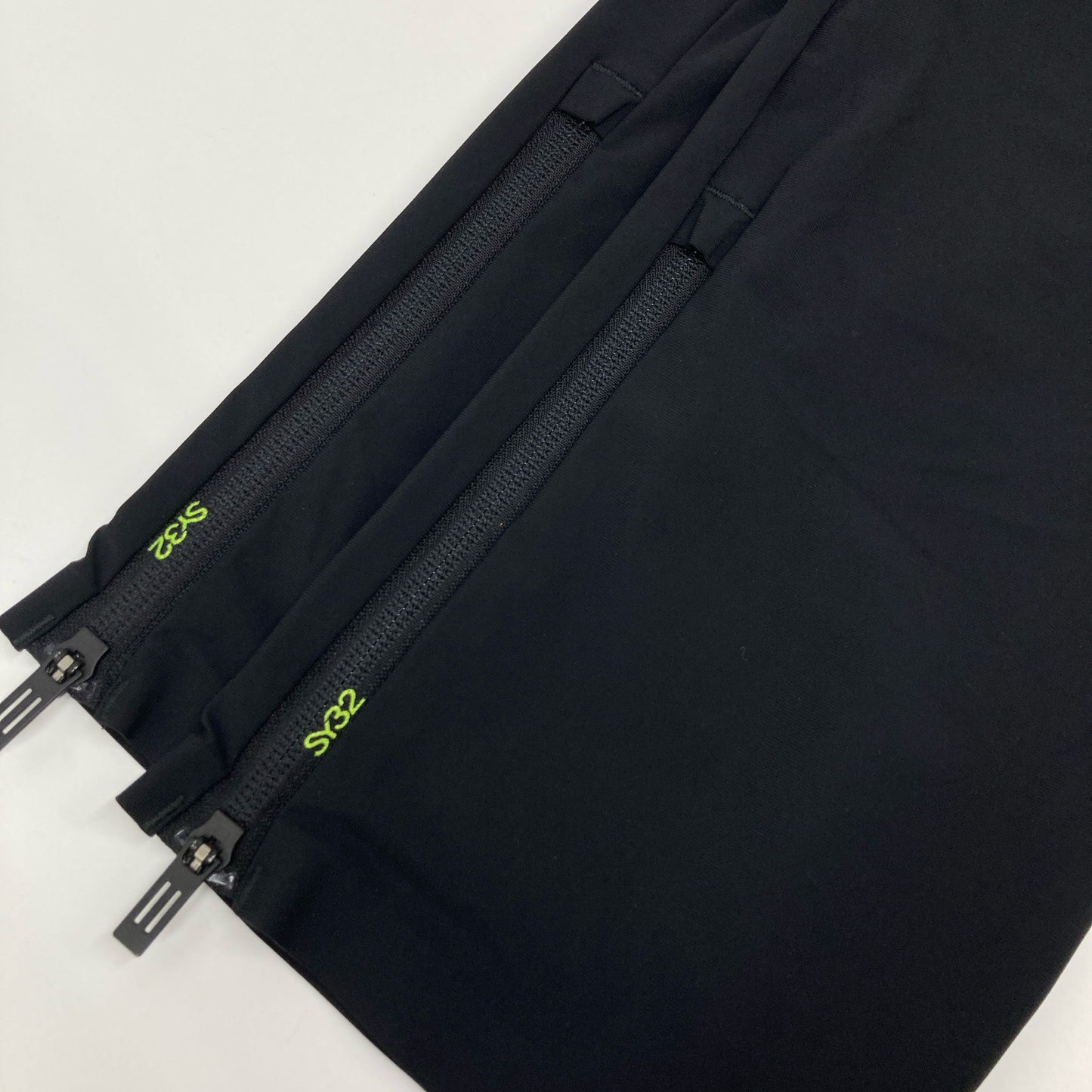 SY32 by SWEET YEARS エスワイサーティトゥーバイスウィートイヤーズ ブラック NERO02303 REVOLUTIONAL STRETCH PANTS ボトムス XL