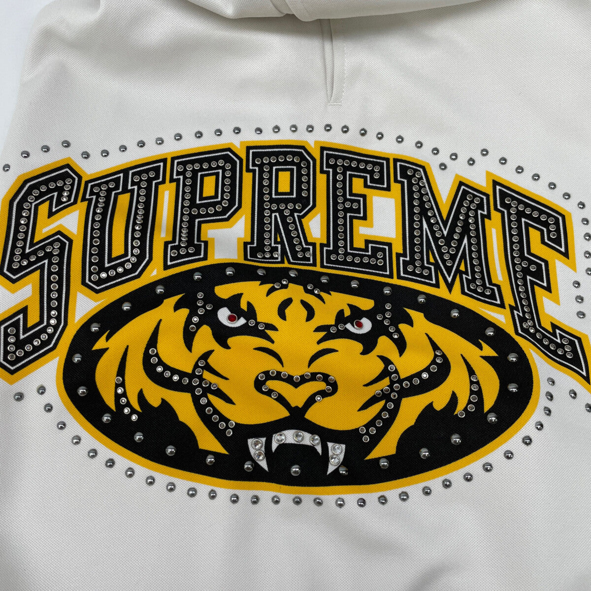 Supreme シュプリーム アイボリー/グリーン スタッズ バスケットボールショーツ ボトムス L