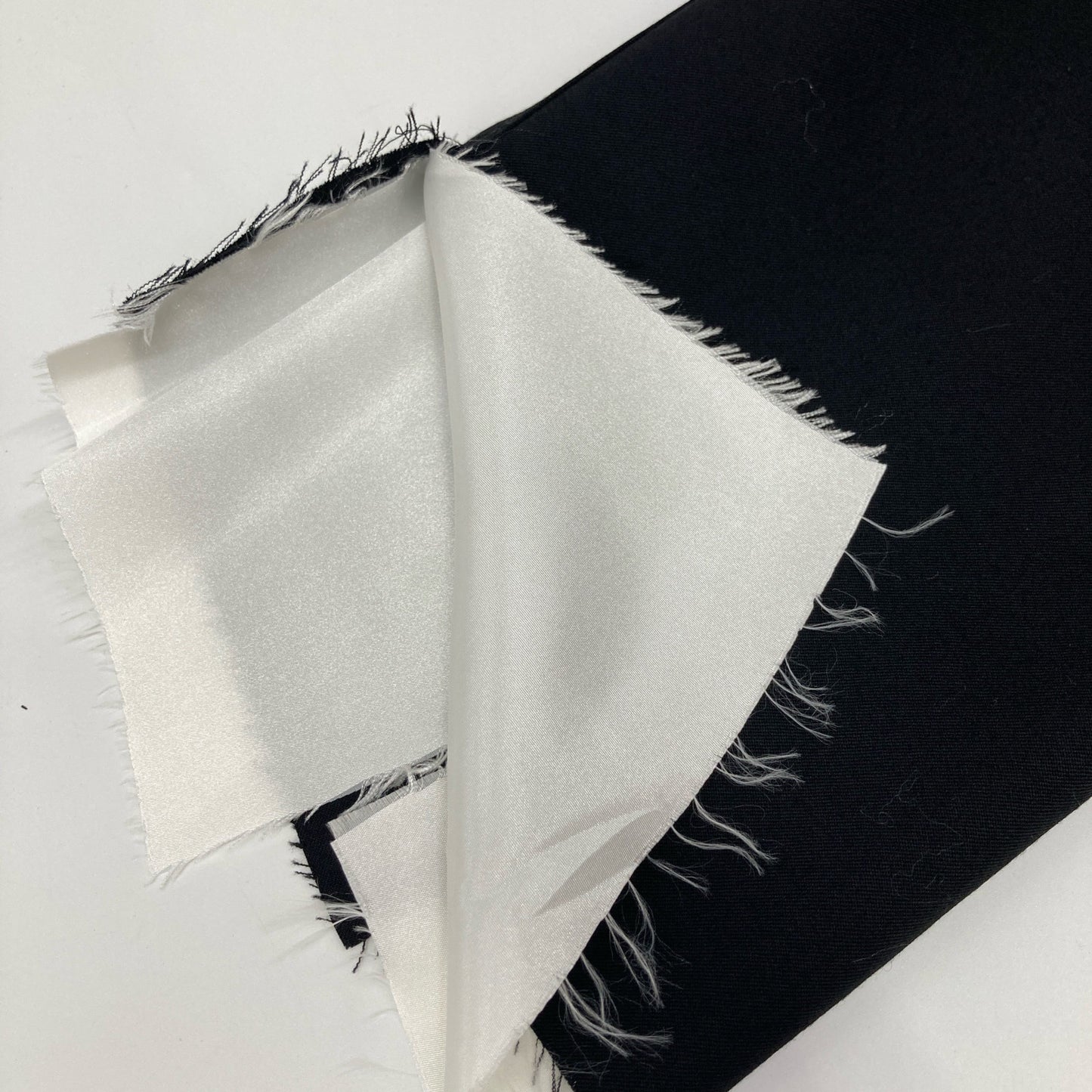 sulvam サルバム 24SS MT-P51-100 ブラック CLASSIC SLIM PANTS ボトムス S