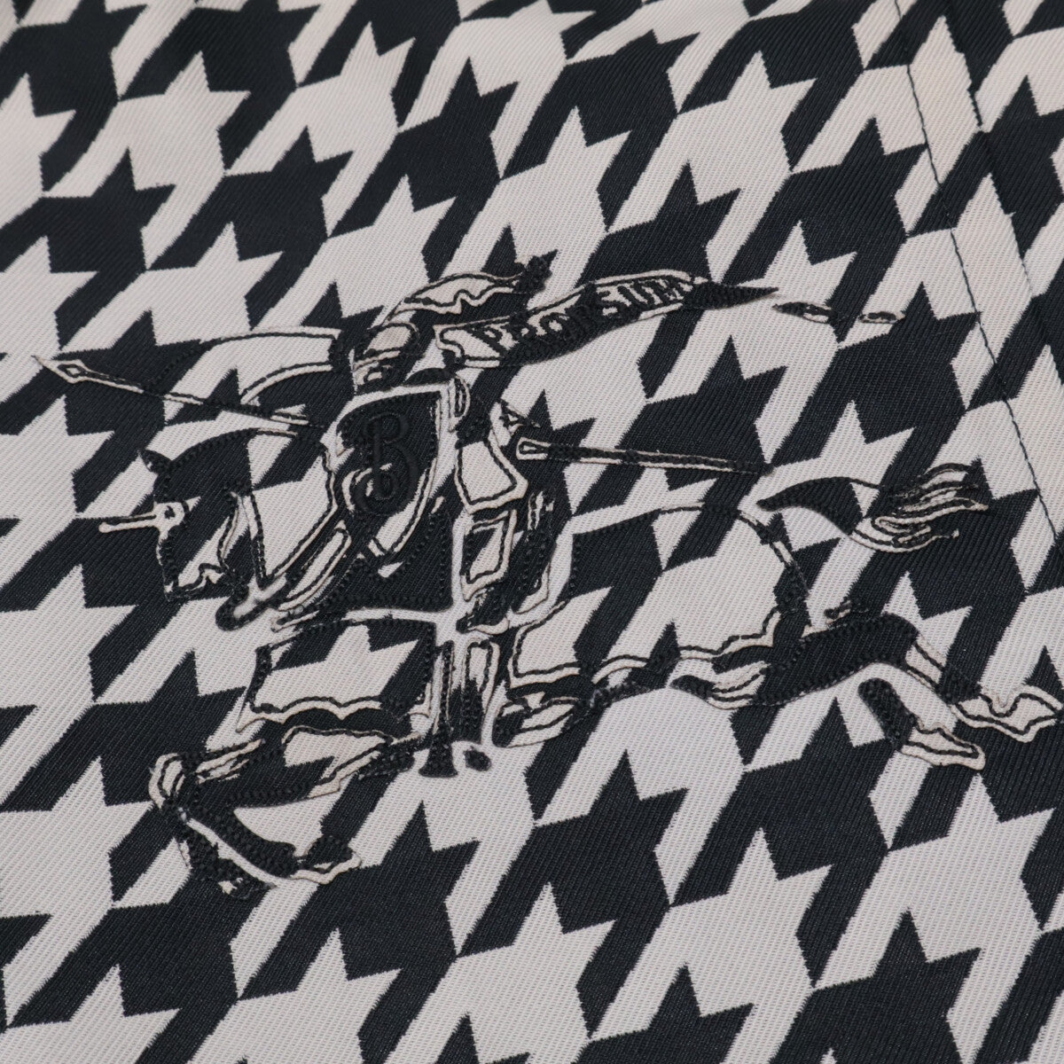 BURBERRY バーバリー 美品 8081894 ハウンドトゥース バックロゴ ナイロンジップフーディジャケット ジャケット M