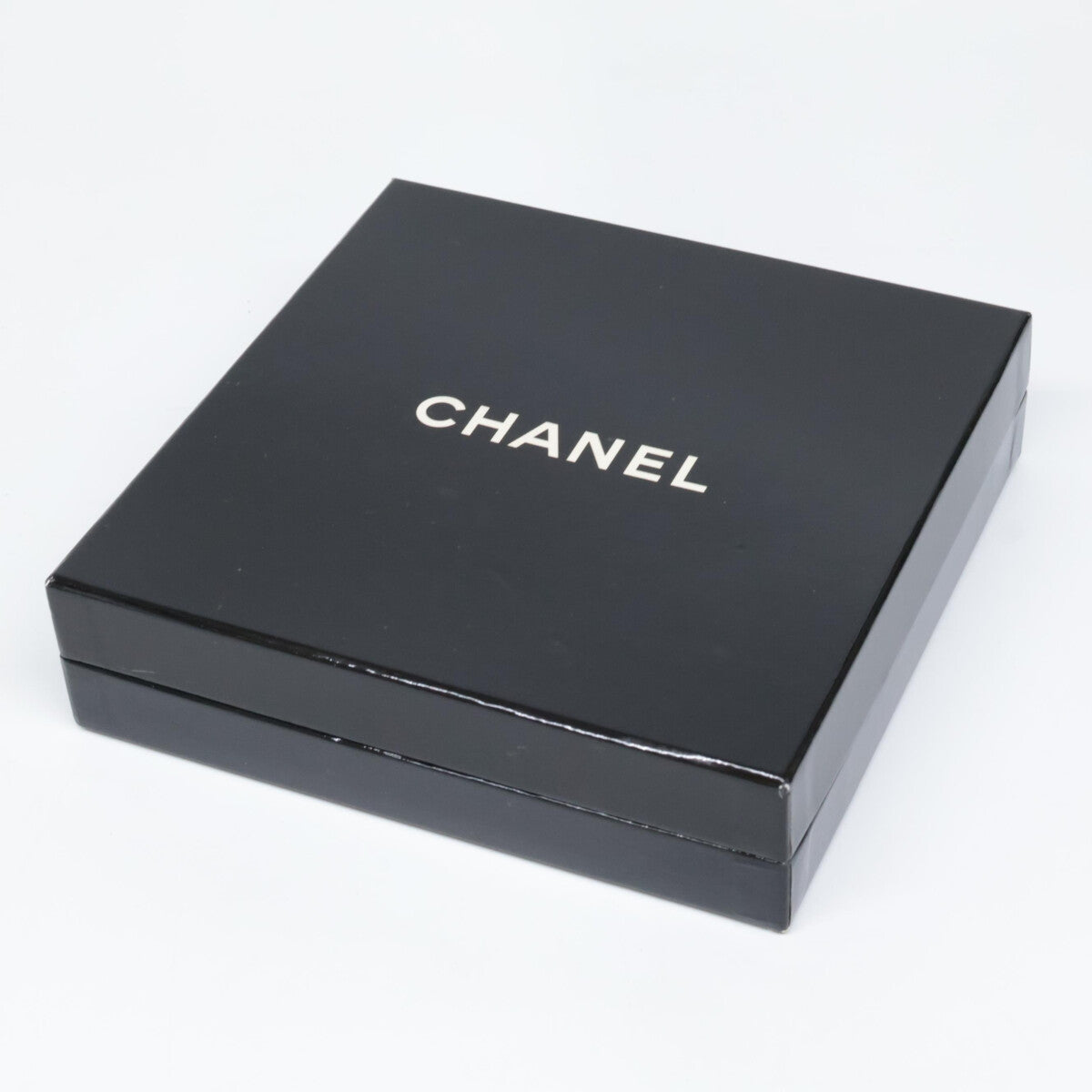 CHANEL シャネル 12P A61660Y09448 ヴィンテージ ロゴプレート フェイクバロックパール ロング ネックレス