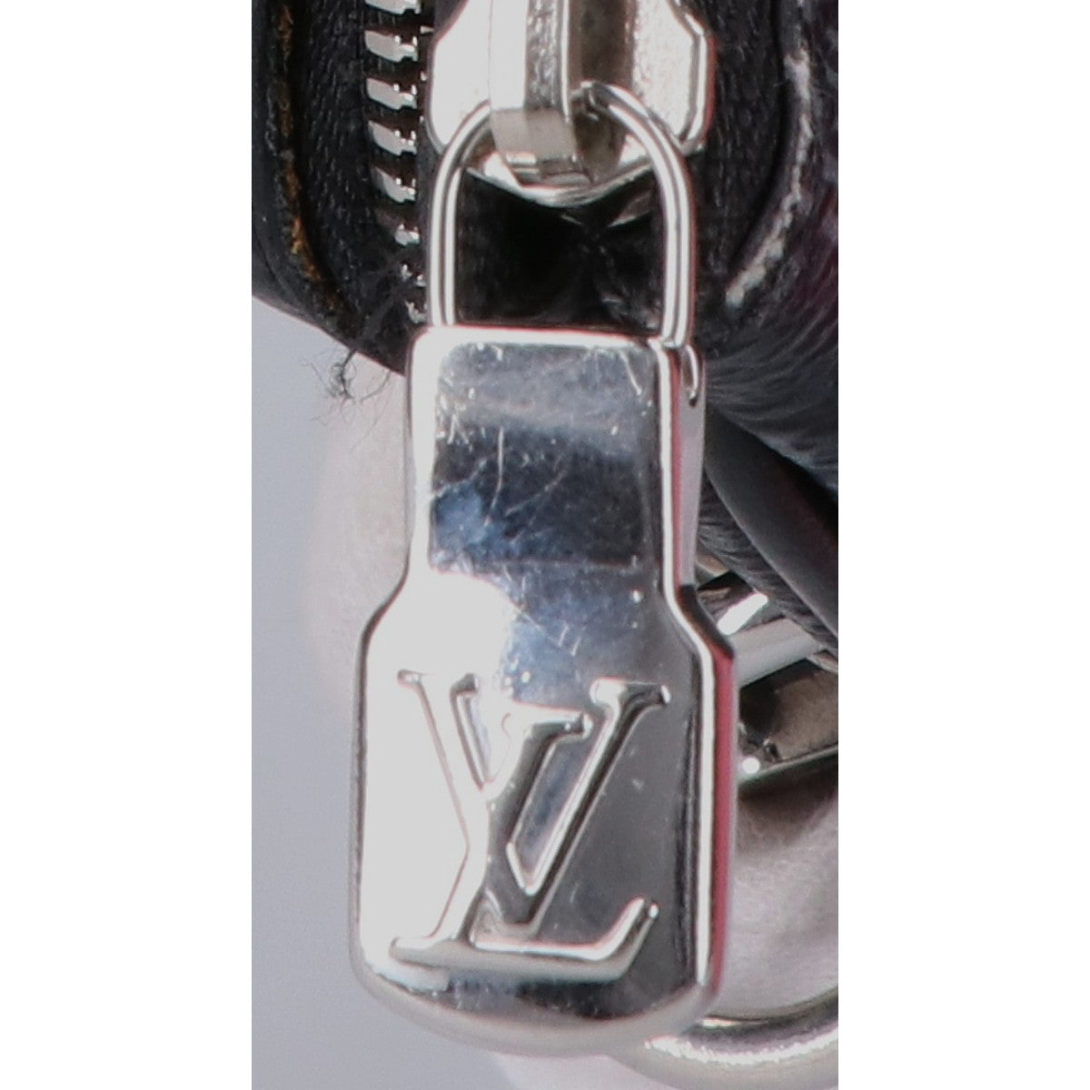 LOUIS VUITTON ルイヴィトン N50017 ダミエグラフィット 3D トリオメッセンジャー ショルダーバッグ