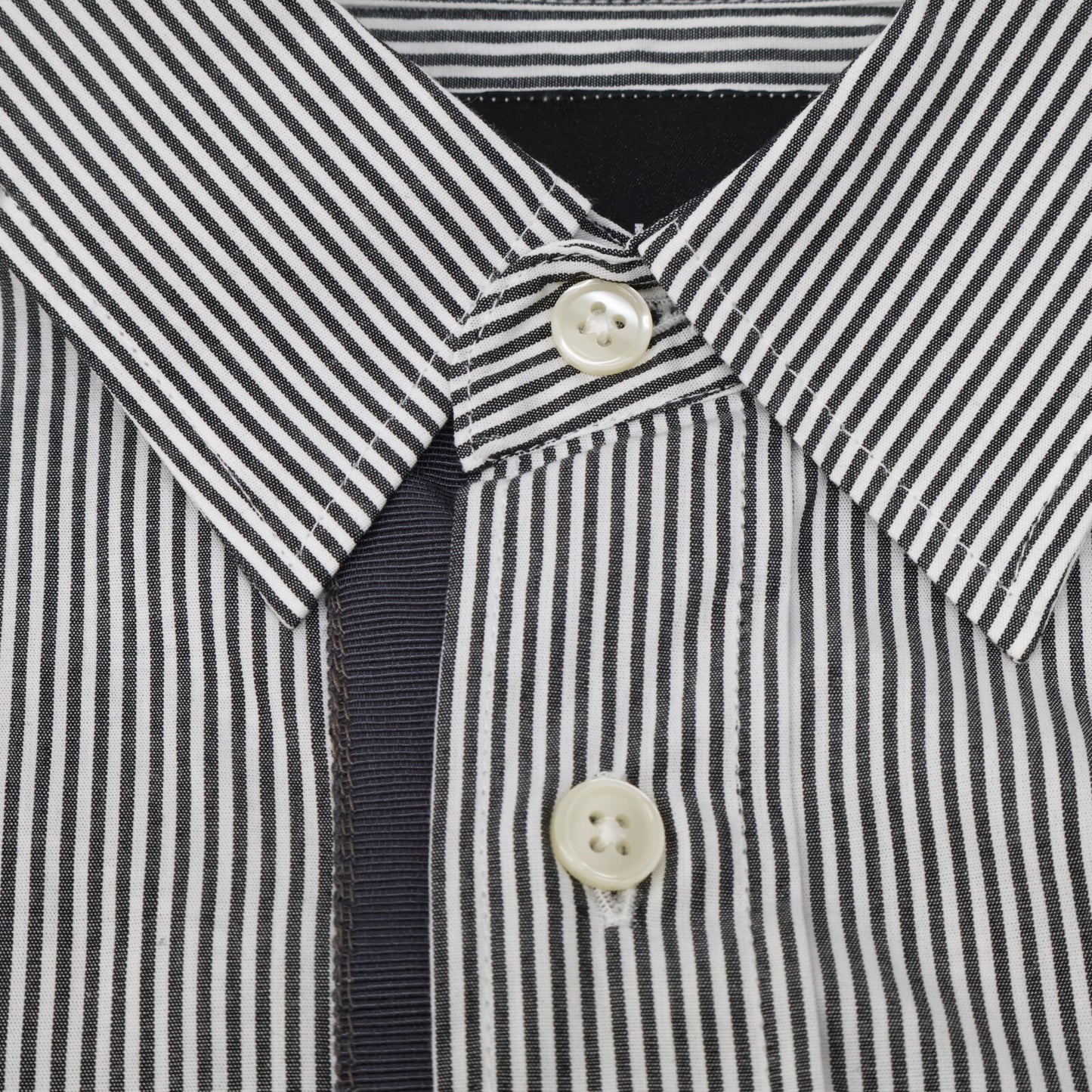 D/HILL ダウンヒル ﾎﾜｲﾄ ｽﾄﾗｲﾌﾟ ｼｬﾂﾌﾞﾙｿﾞﾝ トップス 表記なし