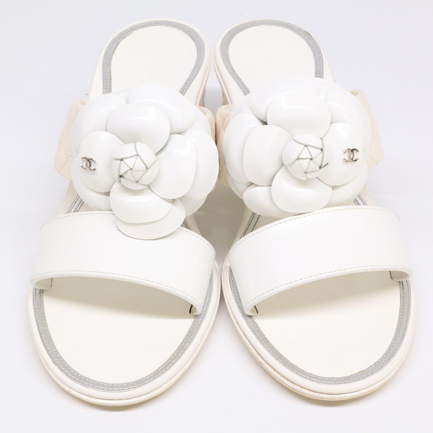 CHANEL シャネル 【美品】IG32781 カメリアモチーフ キルティングレザー チャンキーヒール サンダル シューズ 35C