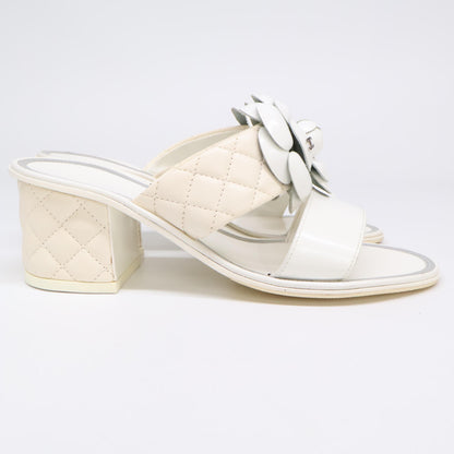 CHANEL シャネル 【美品】IG32781 カメリアモチーフ キルティングレザー チャンキーヒール サンダル シューズ 35C