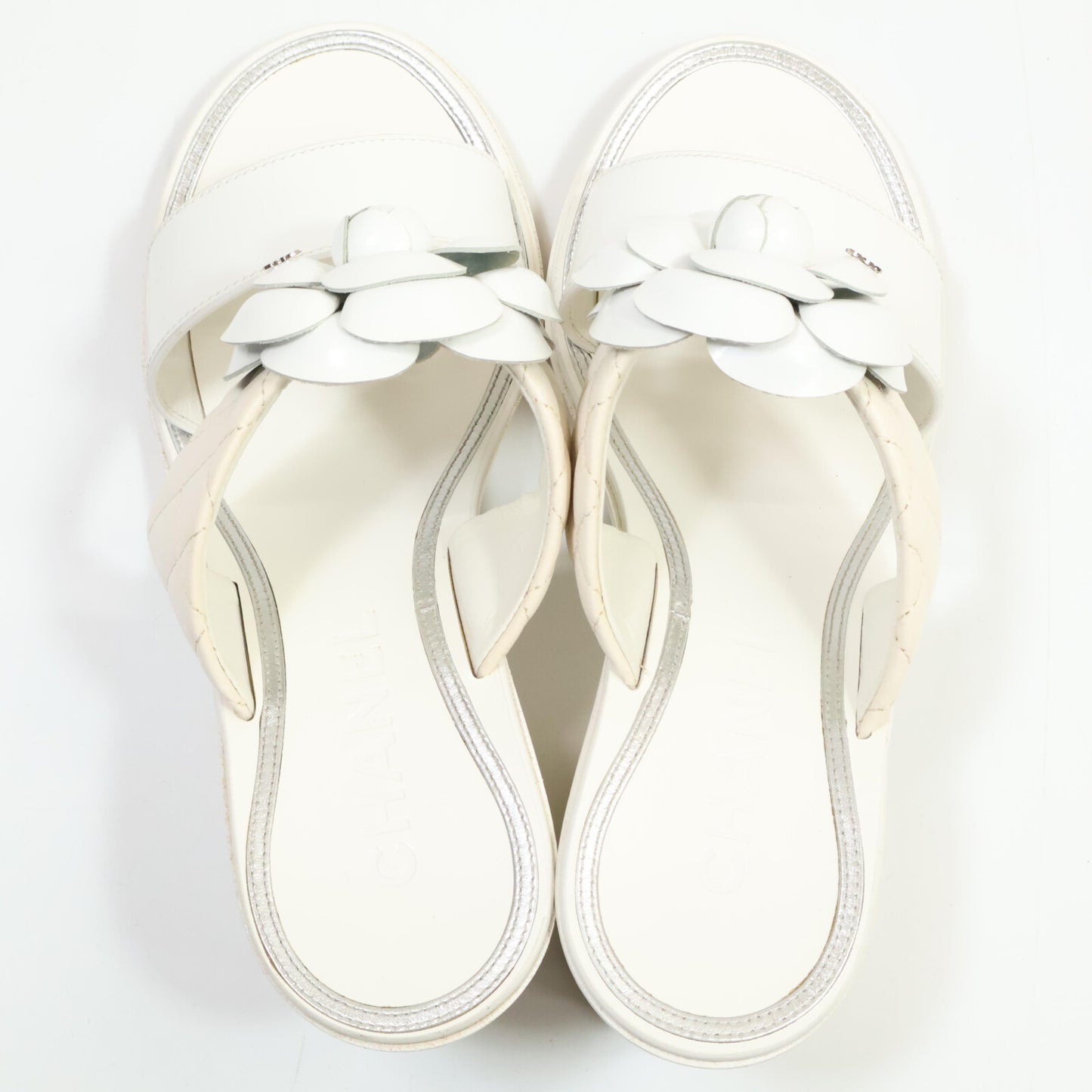 CHANEL シャネル 【美品】IG32781 カメリアモチーフ キルティングレザー チャンキーヒール サンダル シューズ 35C