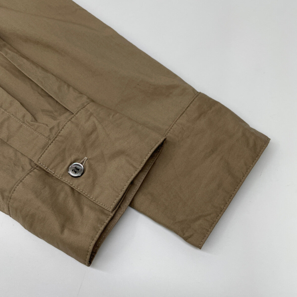 UNIVERSAL TISSU ユニバーサルティッシュ UT211SH009 beige ﾅﾁｭﾗﾙﾀｲﾌﾟﾗｲﾀｰ ﾊﾞﾝﾄﾞｶﾗｰﾛﾝｸﾞｼｬﾂ トップス 表記なし