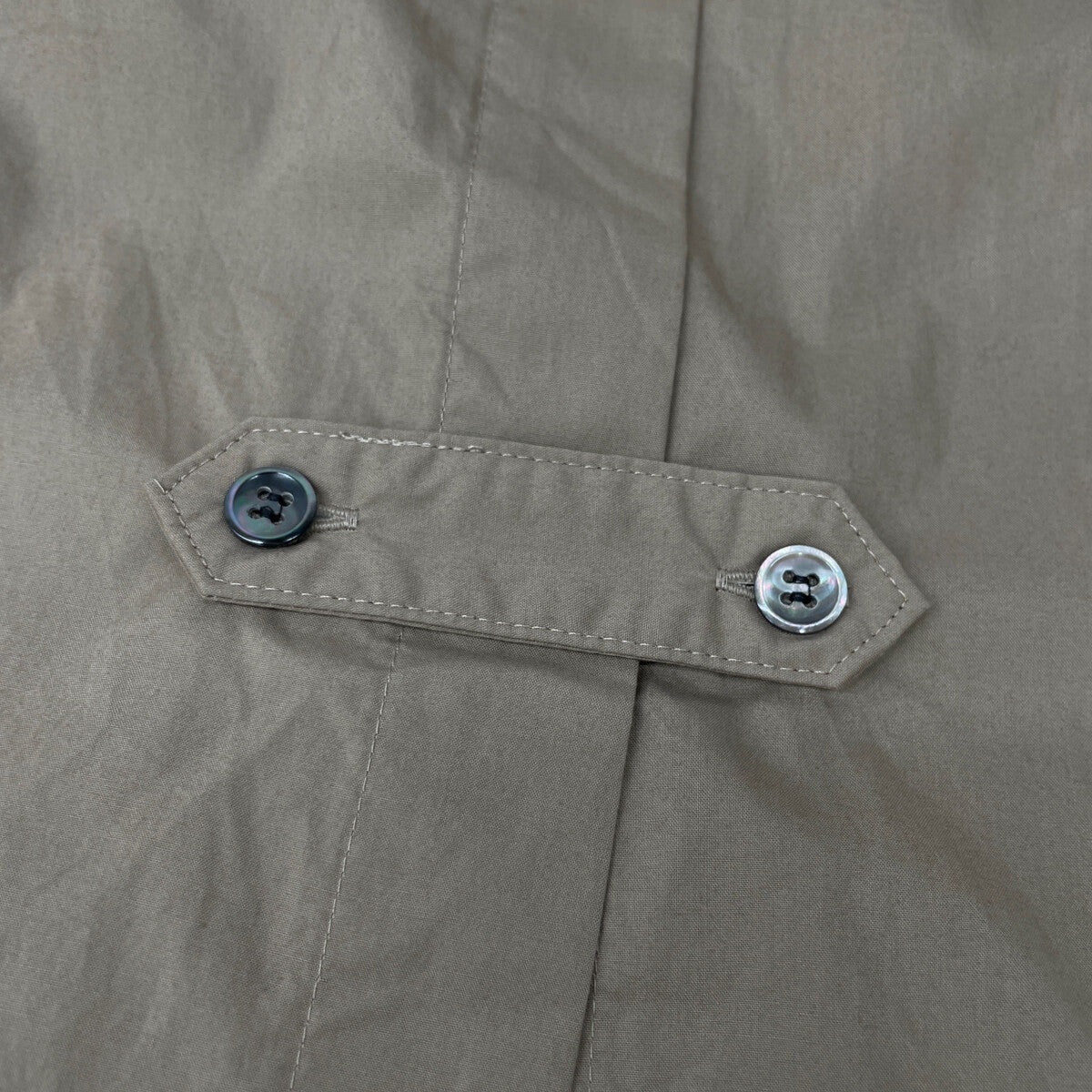 UNIVERSAL TISSU ユニバーサルティッシュ UT211SH009 beige ﾅﾁｭﾗﾙﾀｲﾌﾟﾗｲﾀｰ ﾊﾞﾝﾄﾞｶﾗｰﾛﾝｸﾞｼｬﾂ トップス 表記なし