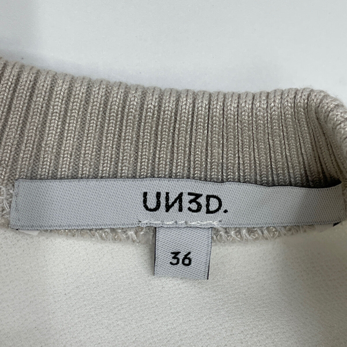 UN3D アンスリード ﾍﾞｰｼﾞｭ ｺﾙｾｯﾄﾃﾞｨﾃｰﾙﾄｯﾌﾟ トップス 36