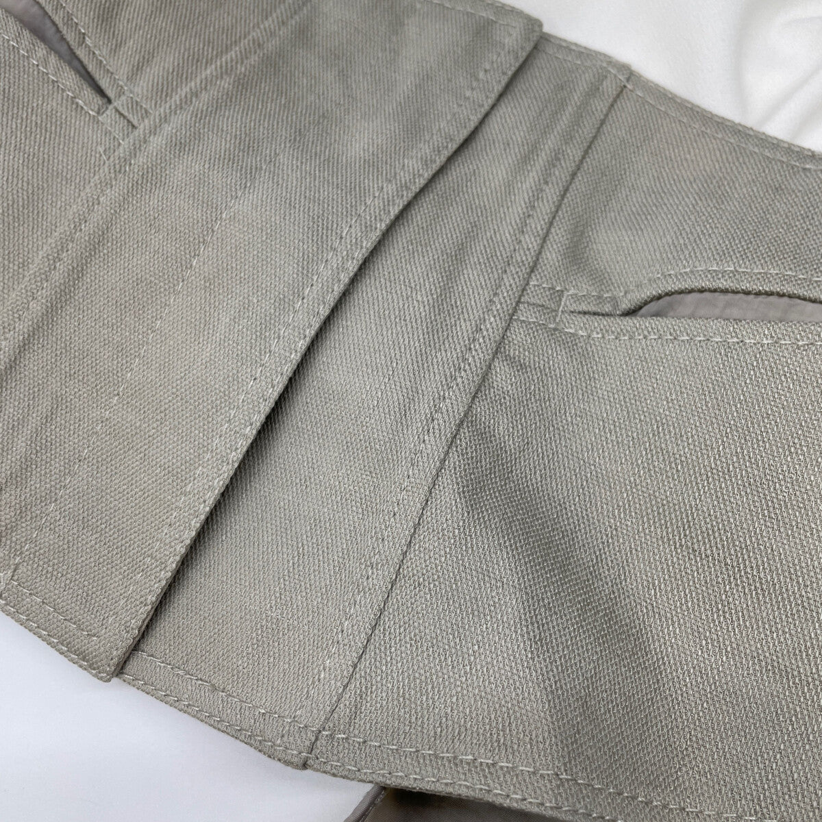 UN3D アンスリード ﾍﾞｰｼﾞｭ ｺﾙｾｯﾄﾃﾞｨﾃｰﾙﾄｯﾌﾟ トップス 36