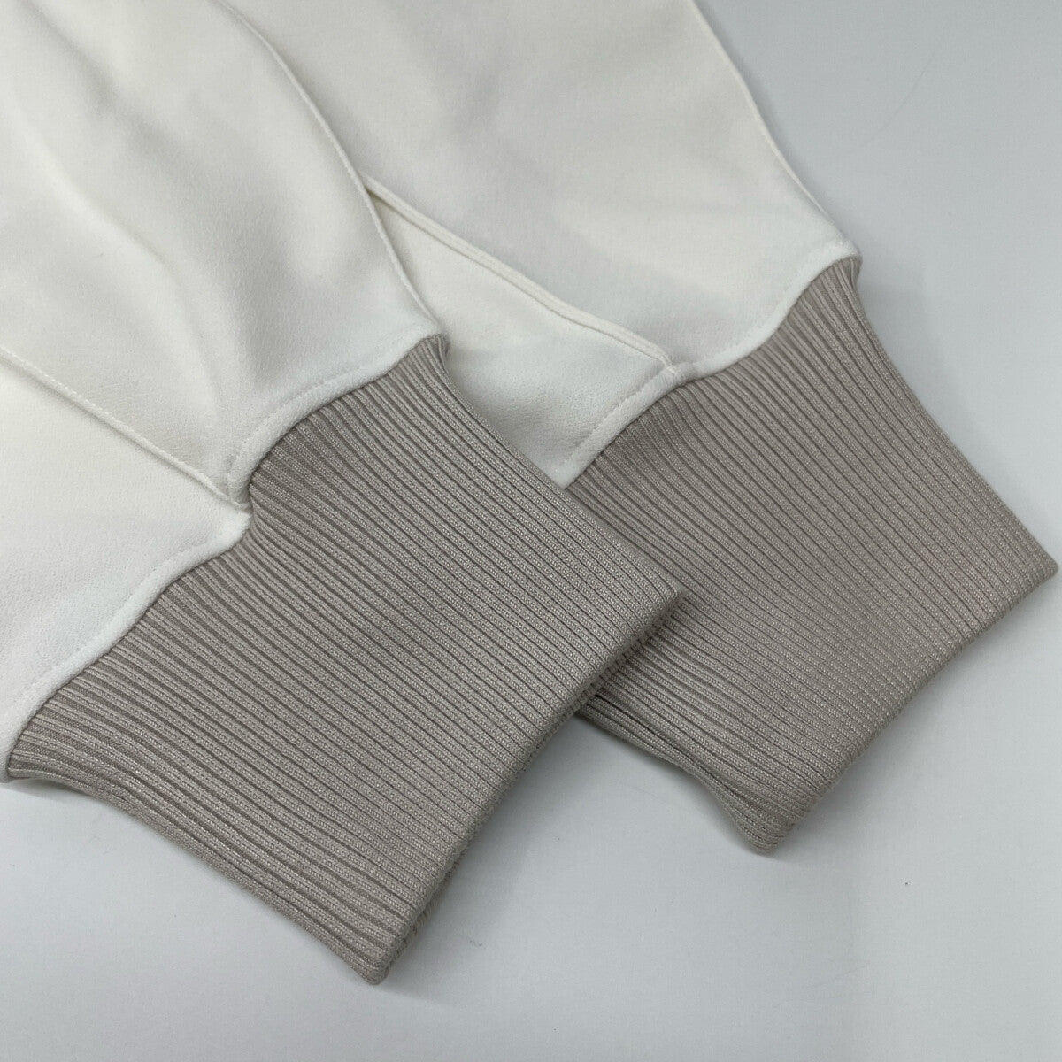 UN3D アンスリード ﾍﾞｰｼﾞｭ ｺﾙｾｯﾄﾃﾞｨﾃｰﾙﾄｯﾌﾟ トップス 36