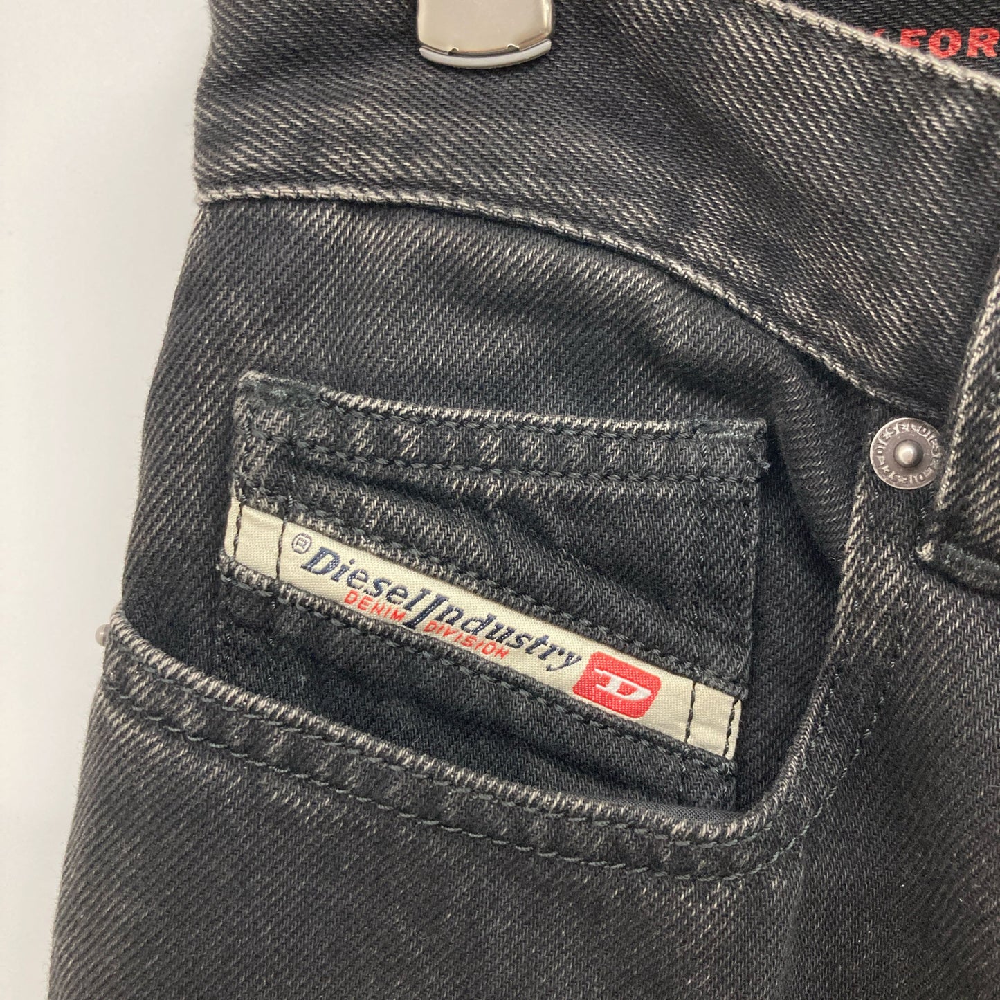 DIESEL ディーゼル 2001 D-MACRO ﾌﾞﾗｯｸ ﾙｰｽﾞ ｽﾄﾚｰﾄﾃﾞﾆﾑﾊﾟﾝﾂ ボトムス 26