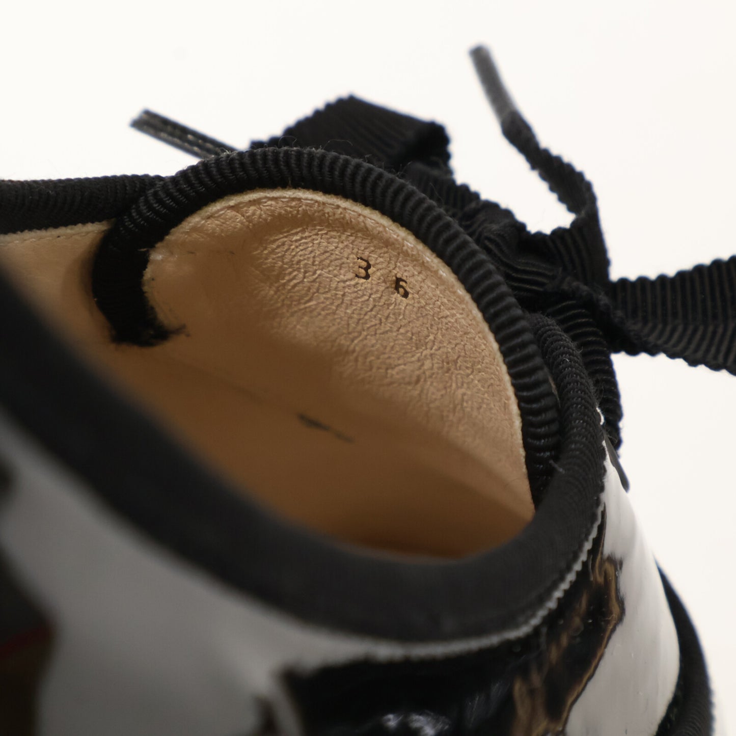 BOTTEGA VENETA ボッテガヴェネタ 【新品同様】420583 VAZF2 1000 パテント エスパドリーユ ローファー シューズ 36