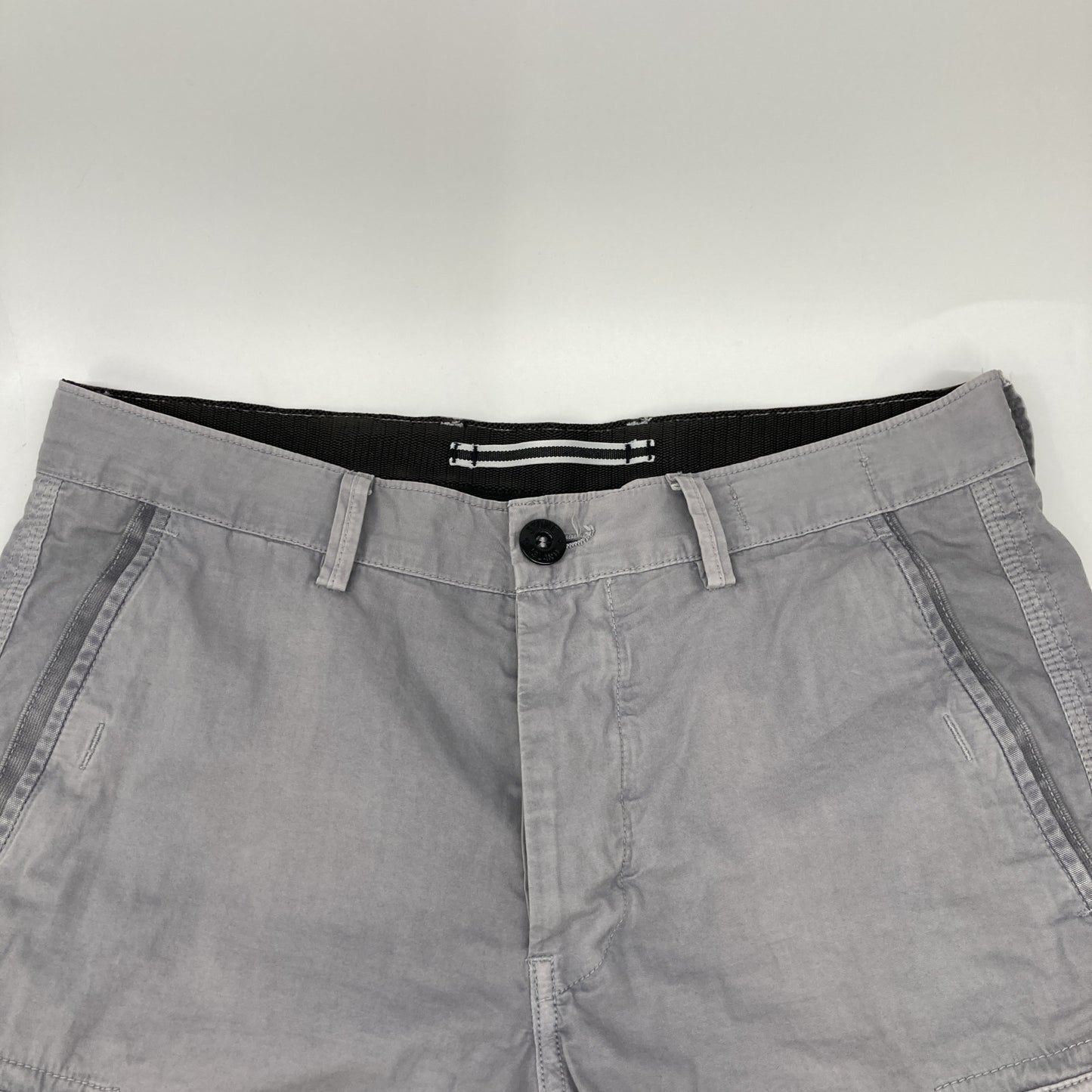 STONE ISLAND ストーンアイランド 【国内正規】6415LS2WN Cargo Shorts カーゴ ショートパンツ/ ボトムス 31