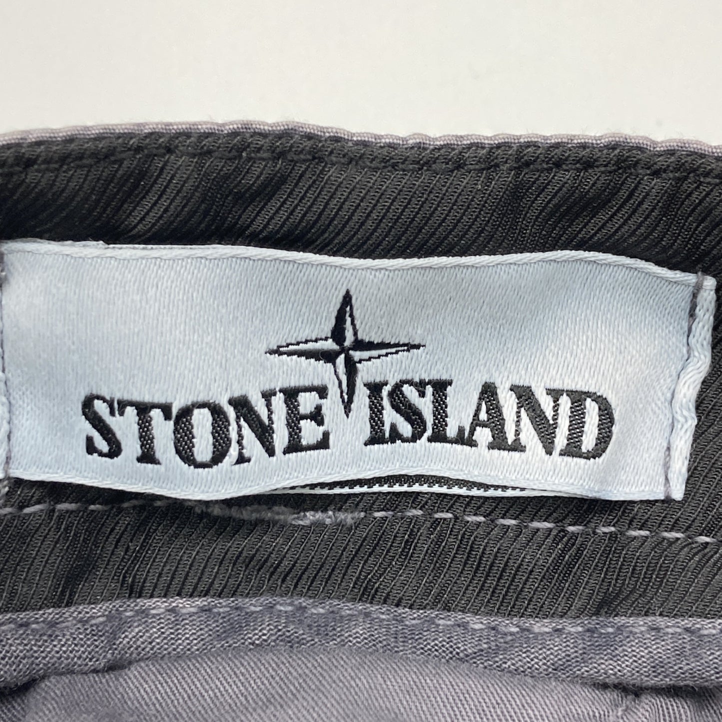 STONE ISLAND ストーンアイランド 7415315WA ﾊﾟｰﾌﾟﾙ ﾛｺﾞﾊﾟｯﾁｳｫｯｼｭﾄﾞﾄﾗｳｻﾞｰﾊﾟﾝﾂ ボトムス 31
