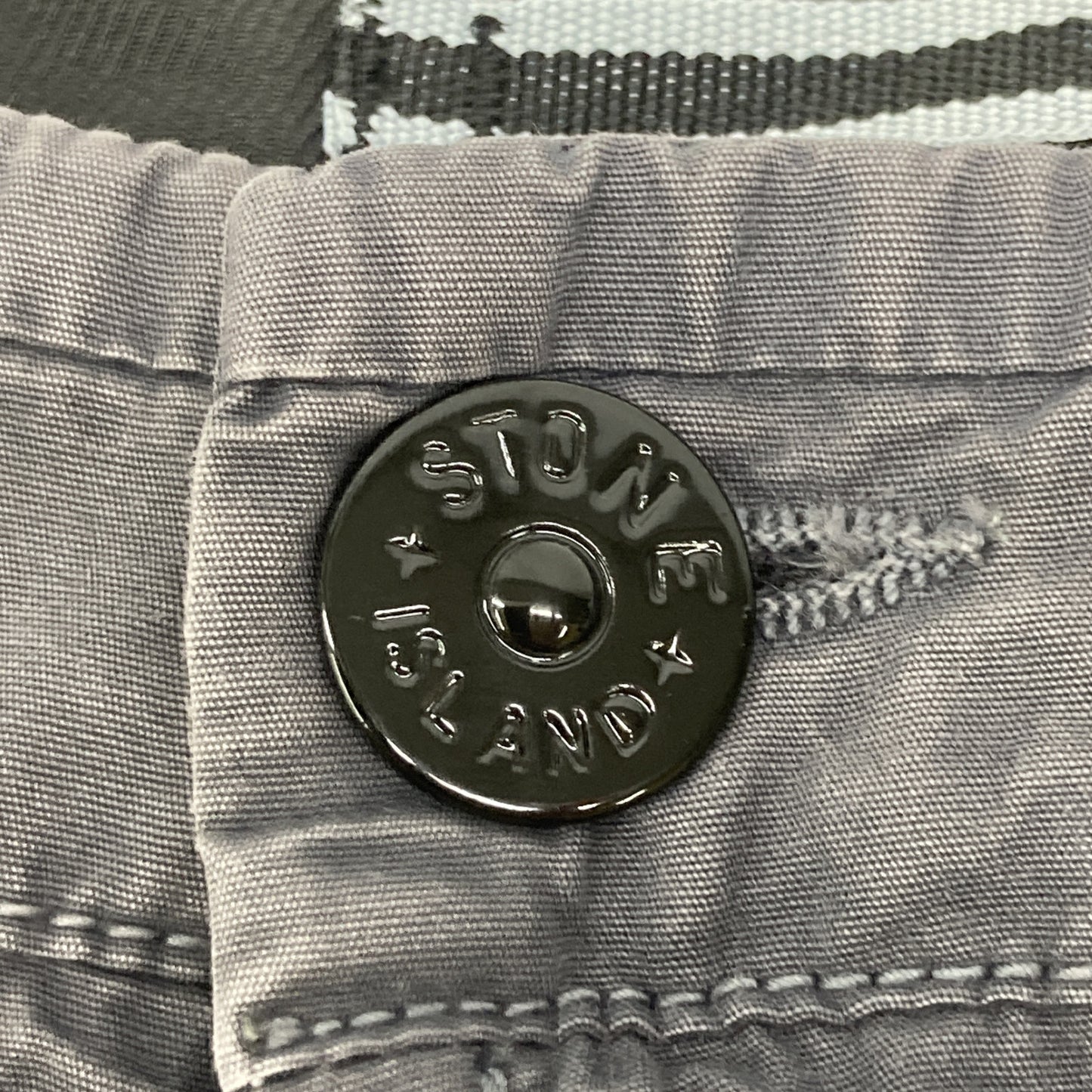 STONE ISLAND ストーンアイランド 7415315WA ﾊﾟｰﾌﾟﾙ ﾛｺﾞﾊﾟｯﾁｳｫｯｼｭﾄﾞﾄﾗｳｻﾞｰﾊﾟﾝﾂ ボトムス 31