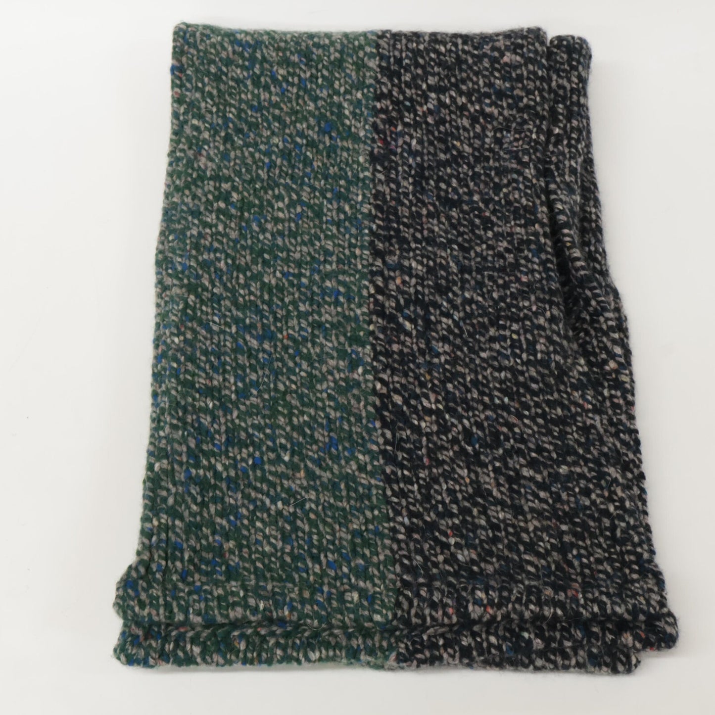 BOTTEGA VENETA ボッテガヴェネタ ｸﾞﾘｰﾝ×ｸﾞﾚｰ ｶｼﾐﾔ×ｳｰﾙ混 ｽﾄｰﾙ付きﾆｯﾄ トップス 48