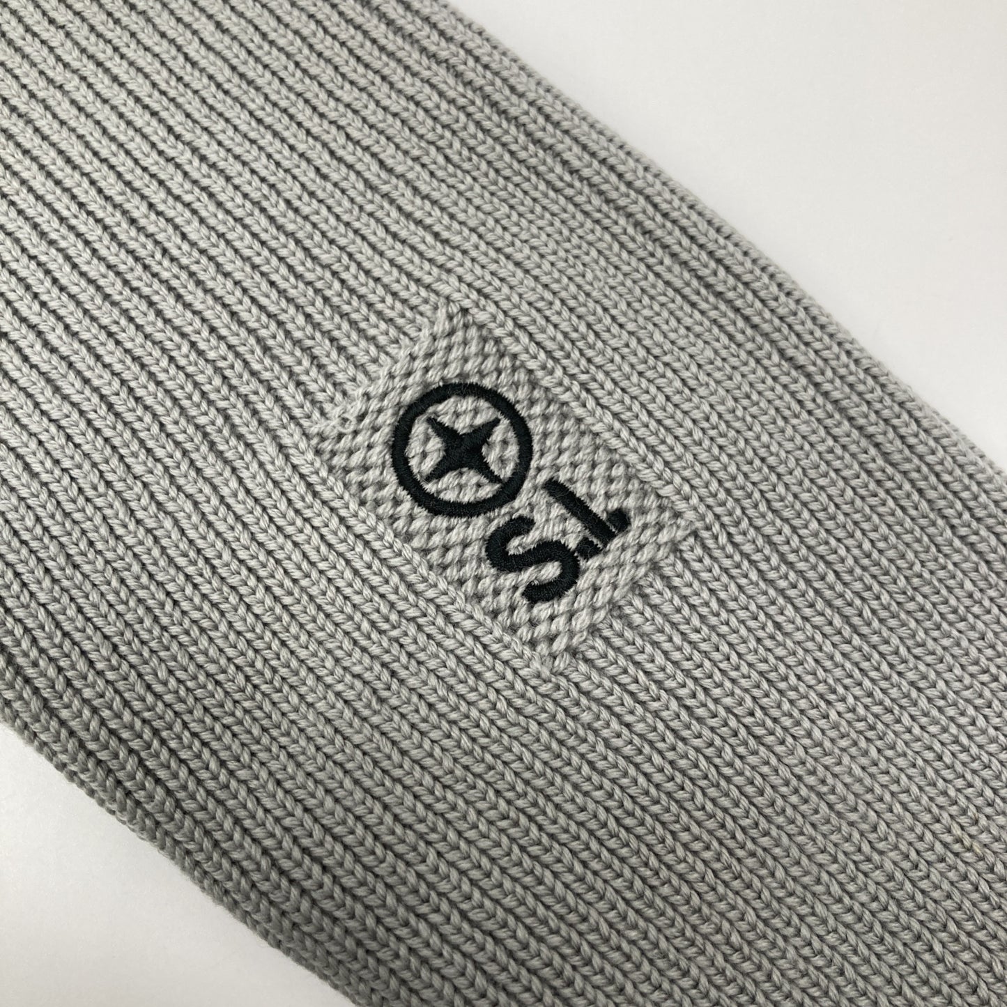 STONE ISLAND ストーンアイランド 45145180 ｸﾞﾚｰ ｼﾞｯﾌﾟｱｯﾌﾟ ﾆｯﾄ トップス Ｓ