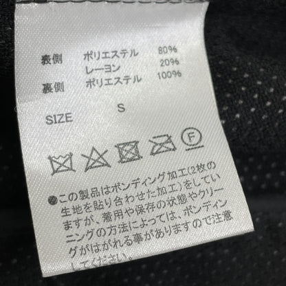 WILD THINGS ワイルドシングス ﾌﾞﾗｯｸ ﾎﾟﾘｴｽﾃﾙ ｺｰﾁｼﾞｬｹｯﾄ ジャケット S