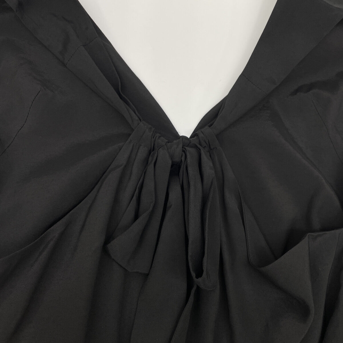 SACRA サクラ 124110051 ﾌﾞﾗｯｸ ﾚｰﾖﾝ ｼﾙｸｻﾛﾍﾟｯﾄ 38