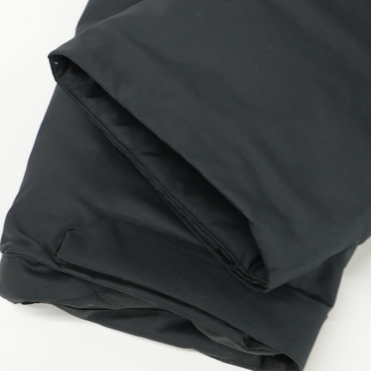 SY32 by SWEET YEARS エスワイサーティトゥーバイスウィートイヤーズ 13483 ﾌﾞﾗｯｸ SHIELD LOGO INSULATION JACKET ジャケット XL