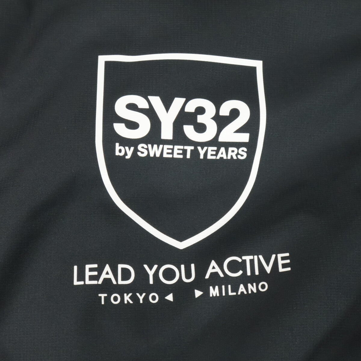 SY32 by SWEET YEARS エスワイサーティトゥーバイスウィートイヤーズ 13483 ﾌﾞﾗｯｸ SHIELD LOGO INSULATION JACKET ジャケット XL