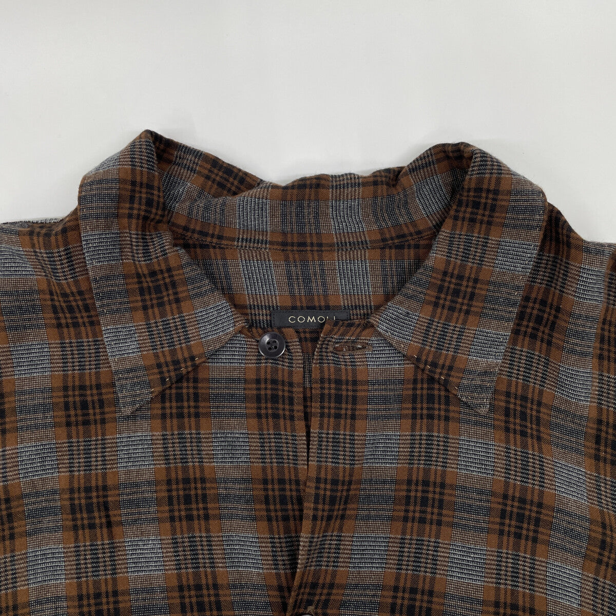 COMOLI コモリ P01-01013 ﾌﾞﾗｳﾝﾁｪｯｸ ﾚｰﾖﾝ ｵｰﾌﾟﾝｶﾗｰｼｬﾂ トップス 2