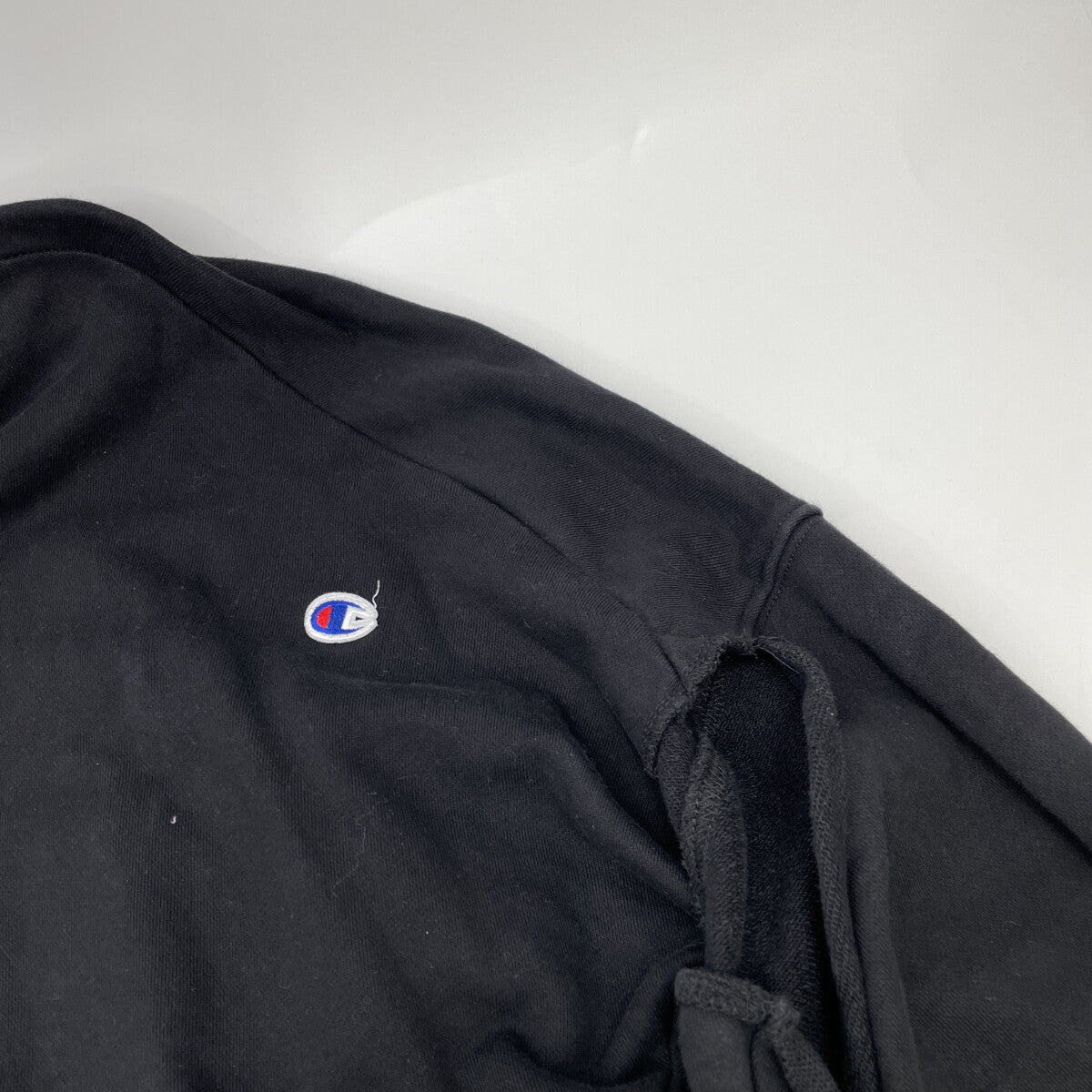 VETEMENTS ヴェトモン 【×Champion】ﾌﾞﾗｯｸ CUTOUT NECKLINE SWEAT SHIRT トップス S