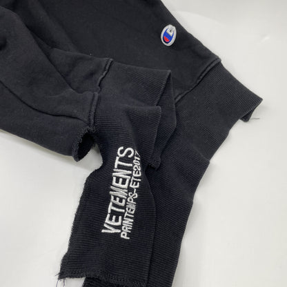 VETEMENTS ヴェトモン 【×Champion】ﾌﾞﾗｯｸ CUTOUT NECKLINE SWEAT SHIRT トップス S