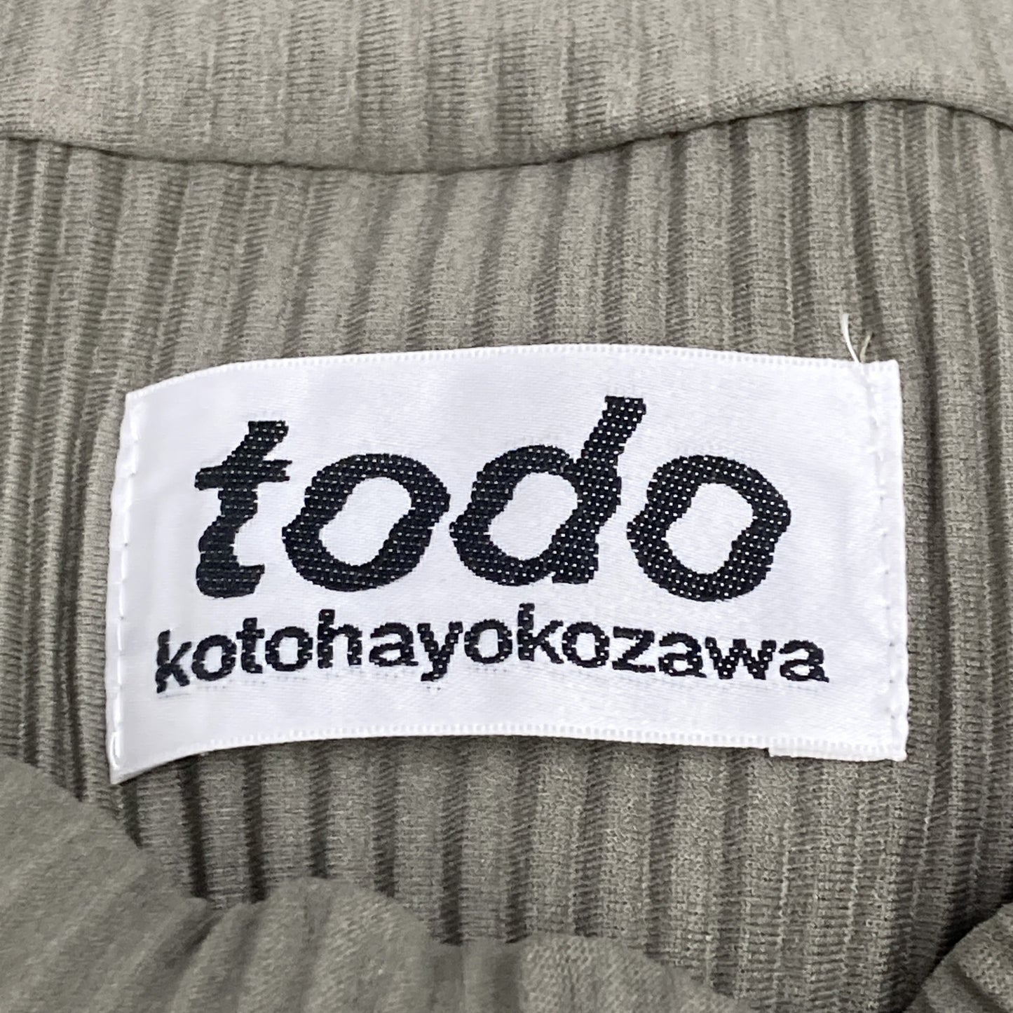 todo KotohaYokozawa トゥードゥー コトハヨコザワ ｶｰｷ ﾌﾟﾘｰﾂ ﾛﾝｸﾞｽﾘｰﾌﾞ ﾄｯﾌﾟｽ トップス 表記無し