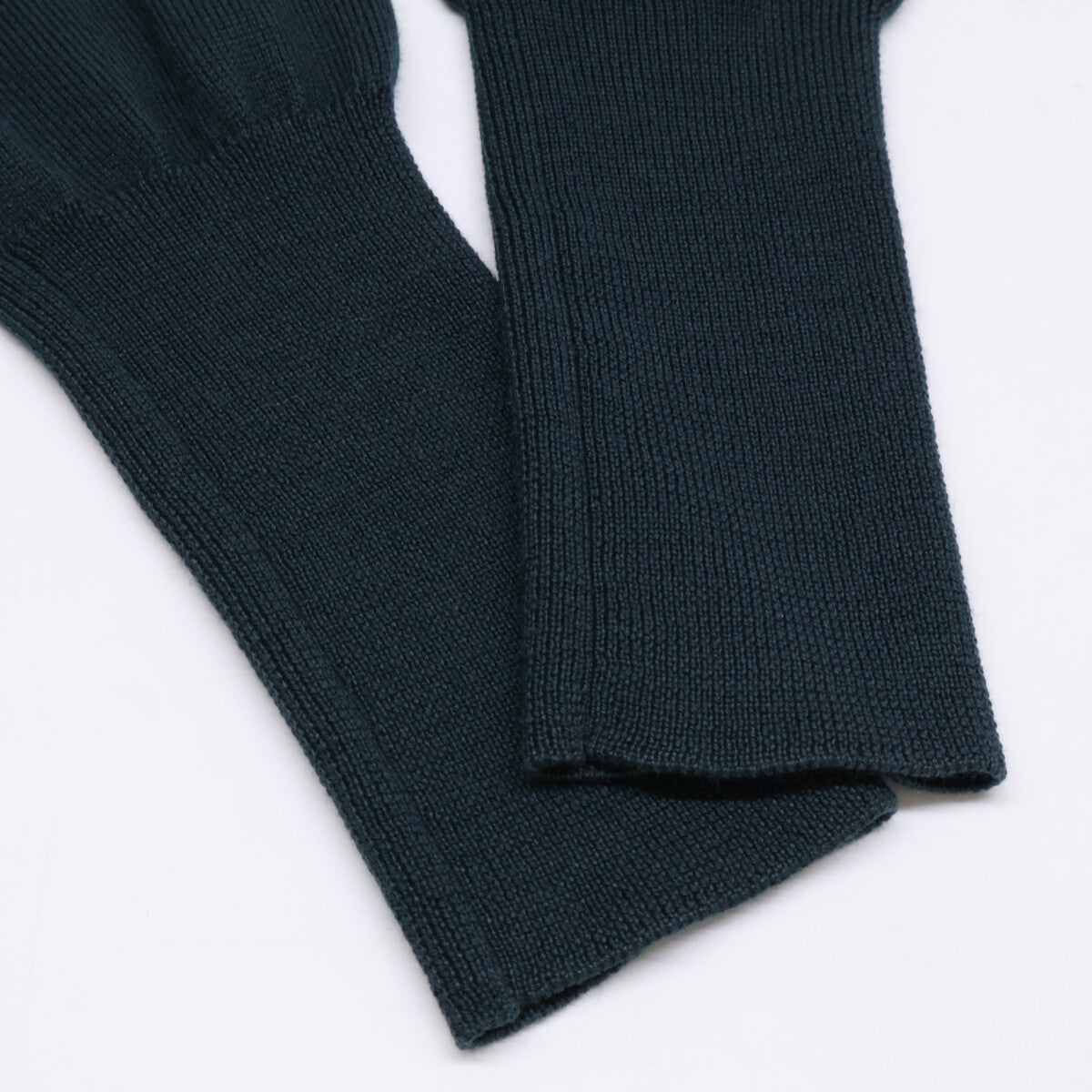 VivienneWestwoodRedLabel ヴィヴィアンウエストウッドレッドレーベル 357-03-11005 胸元オーブ刺繍 Vネック ニットカーディガン/ トップス 2