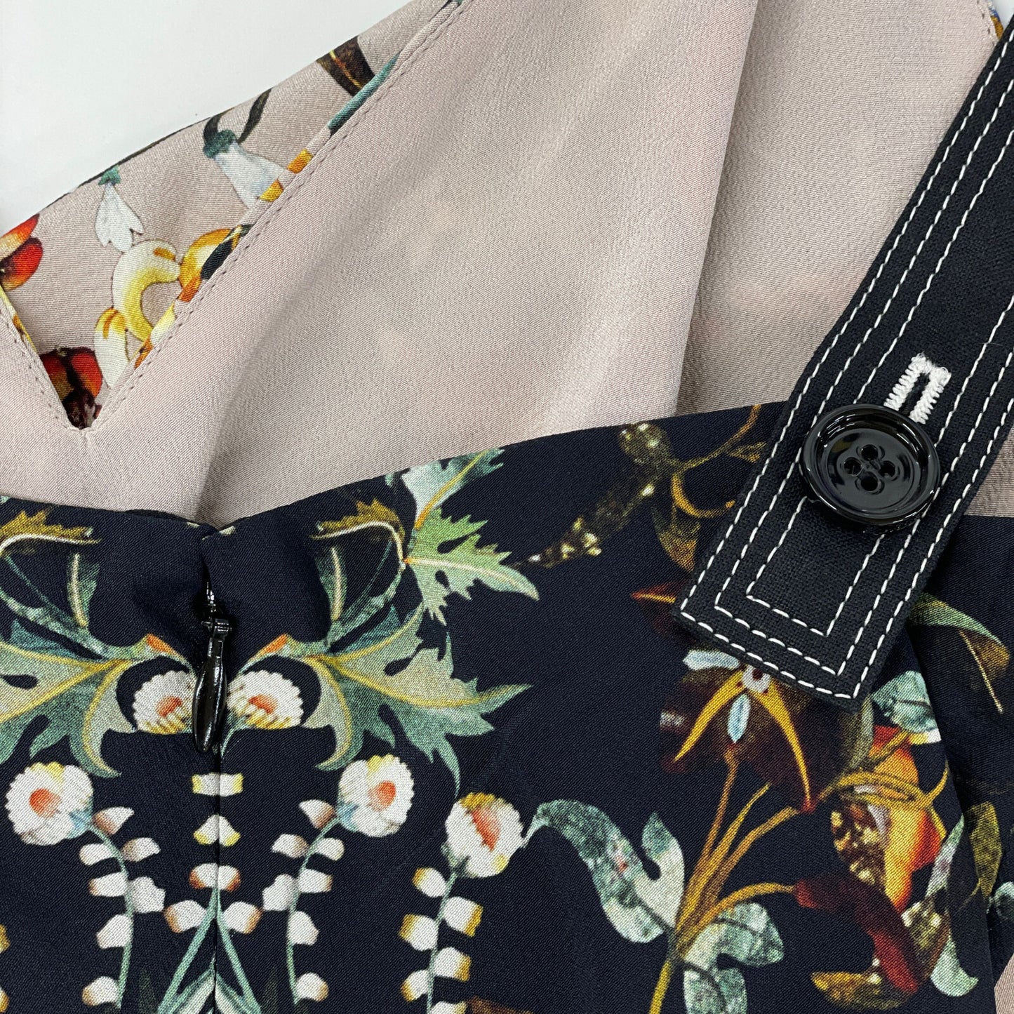 BURBERRY バーバリー ﾌﾗﾜｰｷｬﾐｿｰﾙｼﾙｸﾜﾝﾋﾟｰｽ ワンピース UK4