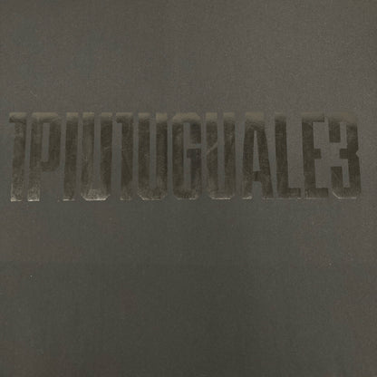 1piu1uguale3 ウノピゥウノウグァーレトレ TF049 ×SAINT MAFIA CLUB ﾌﾞﾗｯｸ ﾛｺﾞ ﾗｸﾞﾗﾝ トップス V（L）