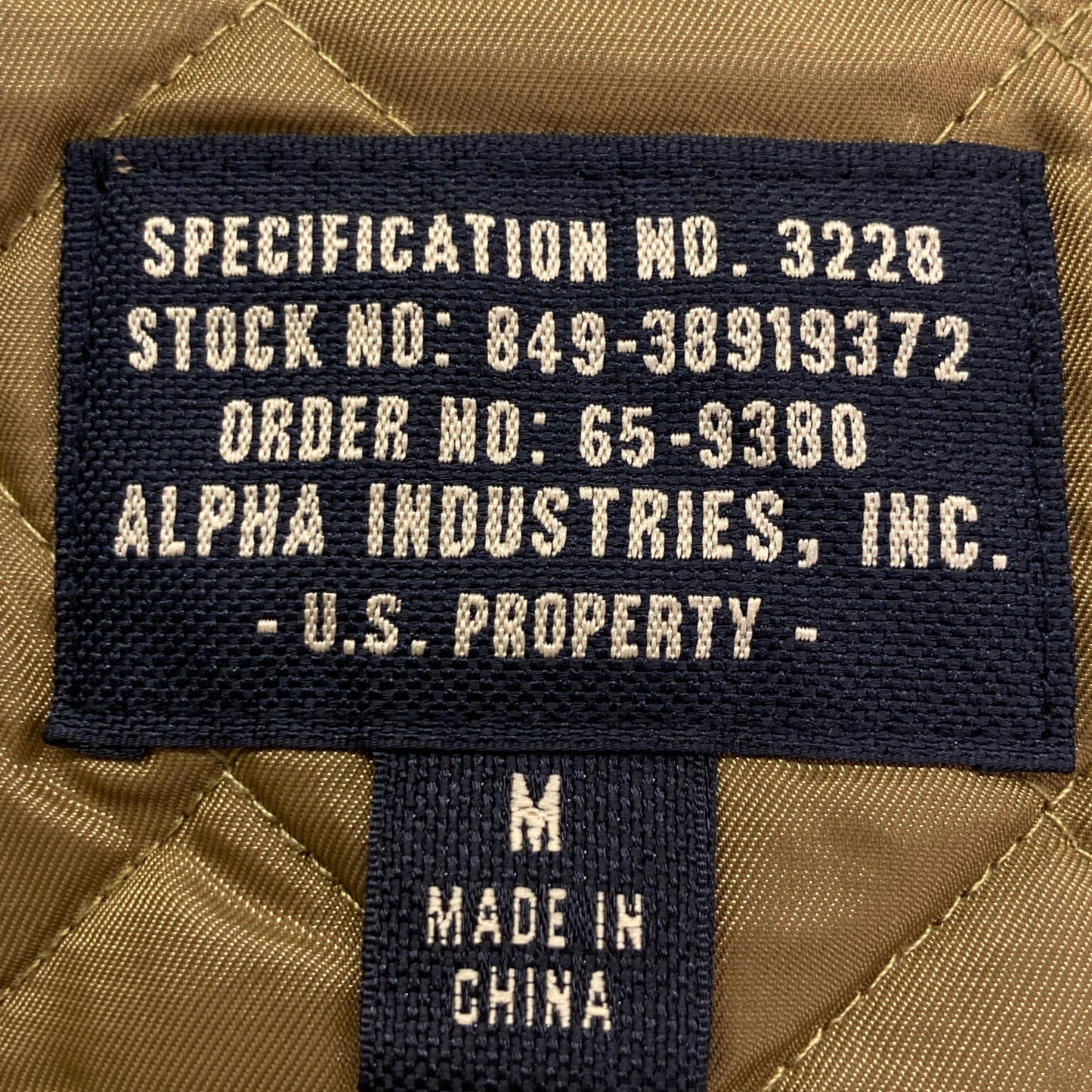 ALPHA INDUSTRIES アルファインダストリーズ 849-38919372 ﾌﾞﾗｳﾝ 中綿 内ｷﾙﾃｨﾝｸﾞ ﾌｰﾄﾞｼﾞｬｹｯﾄ ジャケット M