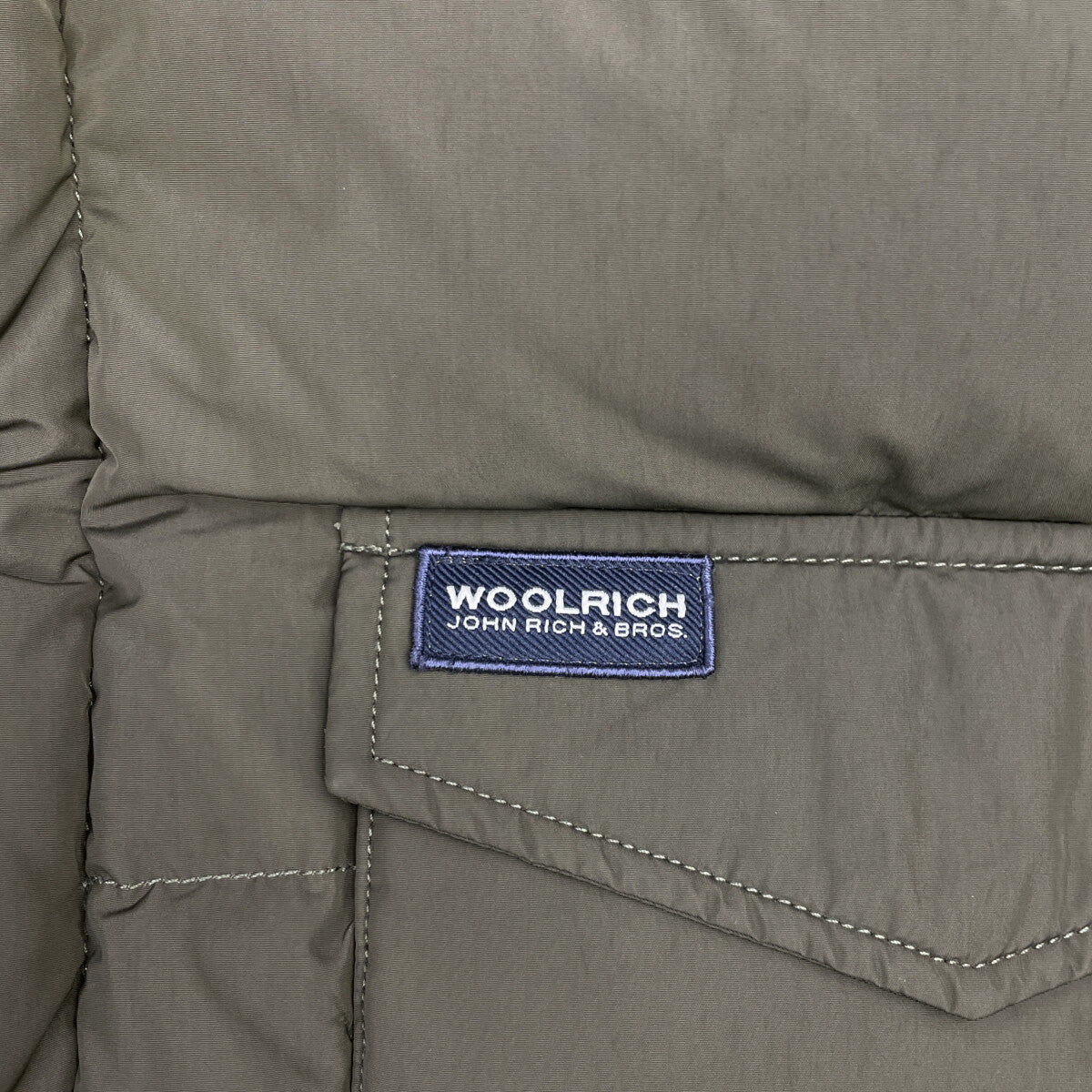 WOOLRICH ウールリッチ 1602163 ｶｰｷ ｺﾖｰﾃﾌｧｰ ﾀﾞｳﾝﾍﾞｽﾄ ベスト XS