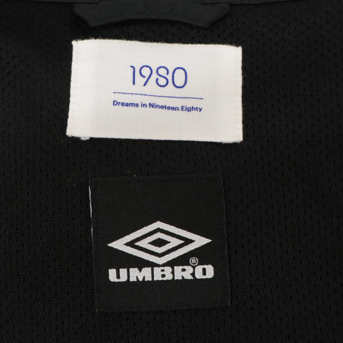 UMBRO アンブロ ×19SO ﾌﾞﾗｯｸ ﾅｲﾛﾝ ｼﾞｬｹｯﾄ ﾊﾟﾝﾂ ｾｯﾄｱｯﾌﾟ L