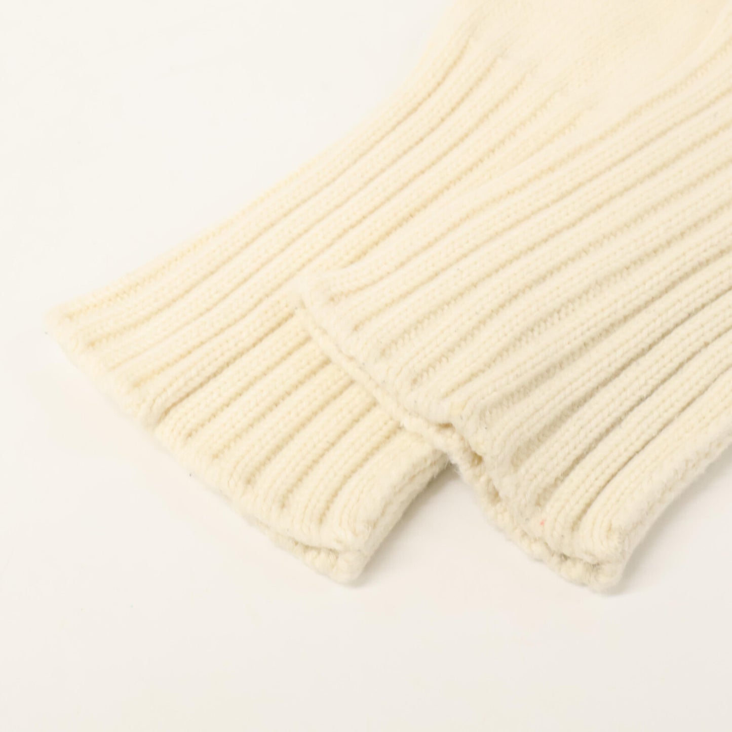 Alexander McQueen アレキサンダーマックイーン 626454 ｱｲﾎﾞﾘｰ ｸﾞﾗﾌｨｯﾄ ﾛｺﾞ ﾆｯﾄ トップス Ｍ