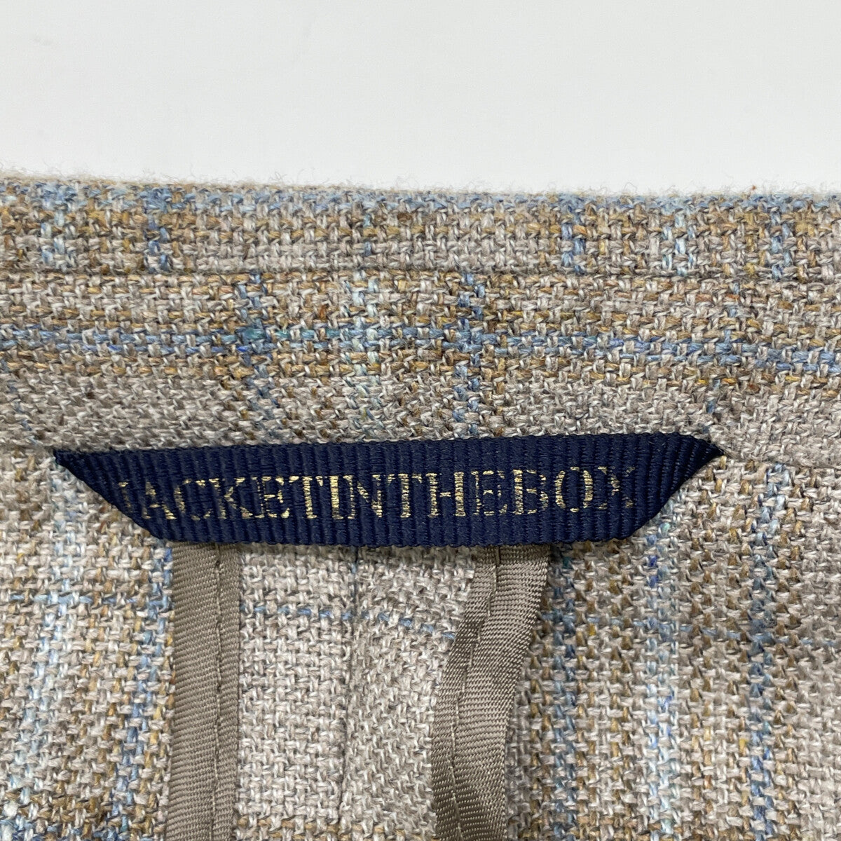 Belvest ベルベスト G10647 ﾍﾞｰｼﾞｭ ｳｰﾙｼﾙｸ ﾀｰﾀﾝﾁｪｯｸ JACKET IN THE BOX 3Bｼﾞｬｹｯﾄ ジャケット 50