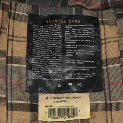Barbour バブアー MWX0004 BK51 ｲﾝﾀｰ-ﾅｼｮﾅﾙ ﾌﾞﾗｯｸ ｵｲﾙﾄﾞｼﾞｬｹｯﾄ ジャケット 表記無し