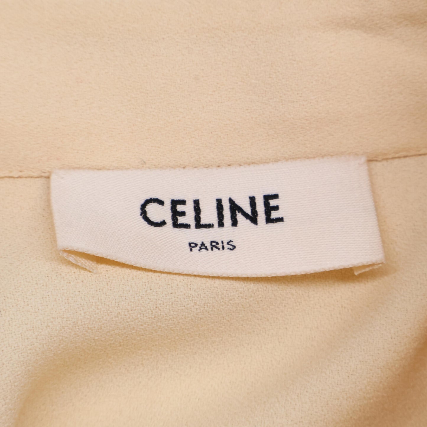 CELINE セリーヌ 2B395865C ﾍﾞｰｼﾞｭ系 ﾄﾘｵﾝﾌﾎﾞﾀﾝ ﾗｰｼﾞﾎﾞｳ付きﾌﾞﾗｳｽ トップス 40