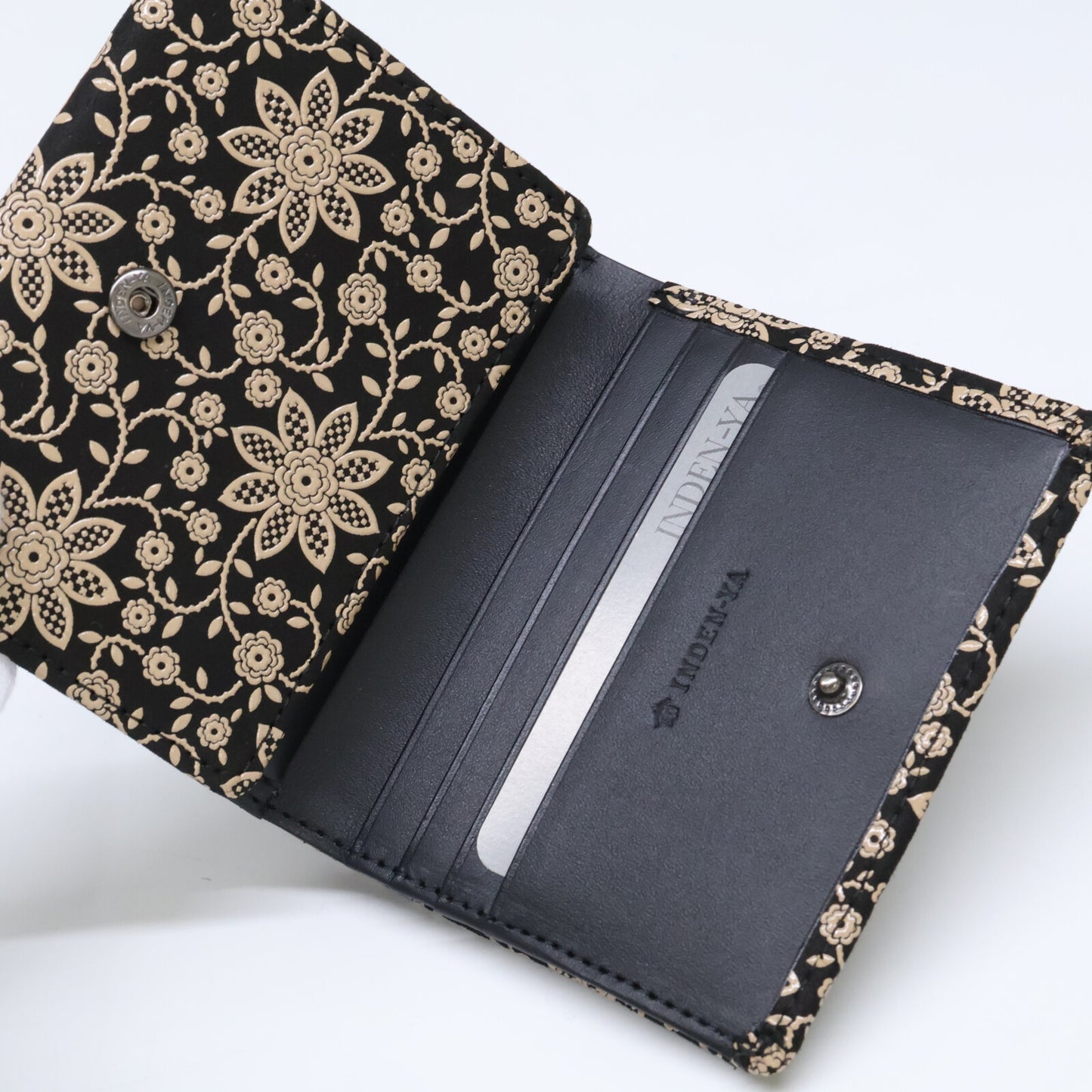 印傳屋 【新品同様】クレマチス 札入H 二つ折り財布（小銭入れあり）