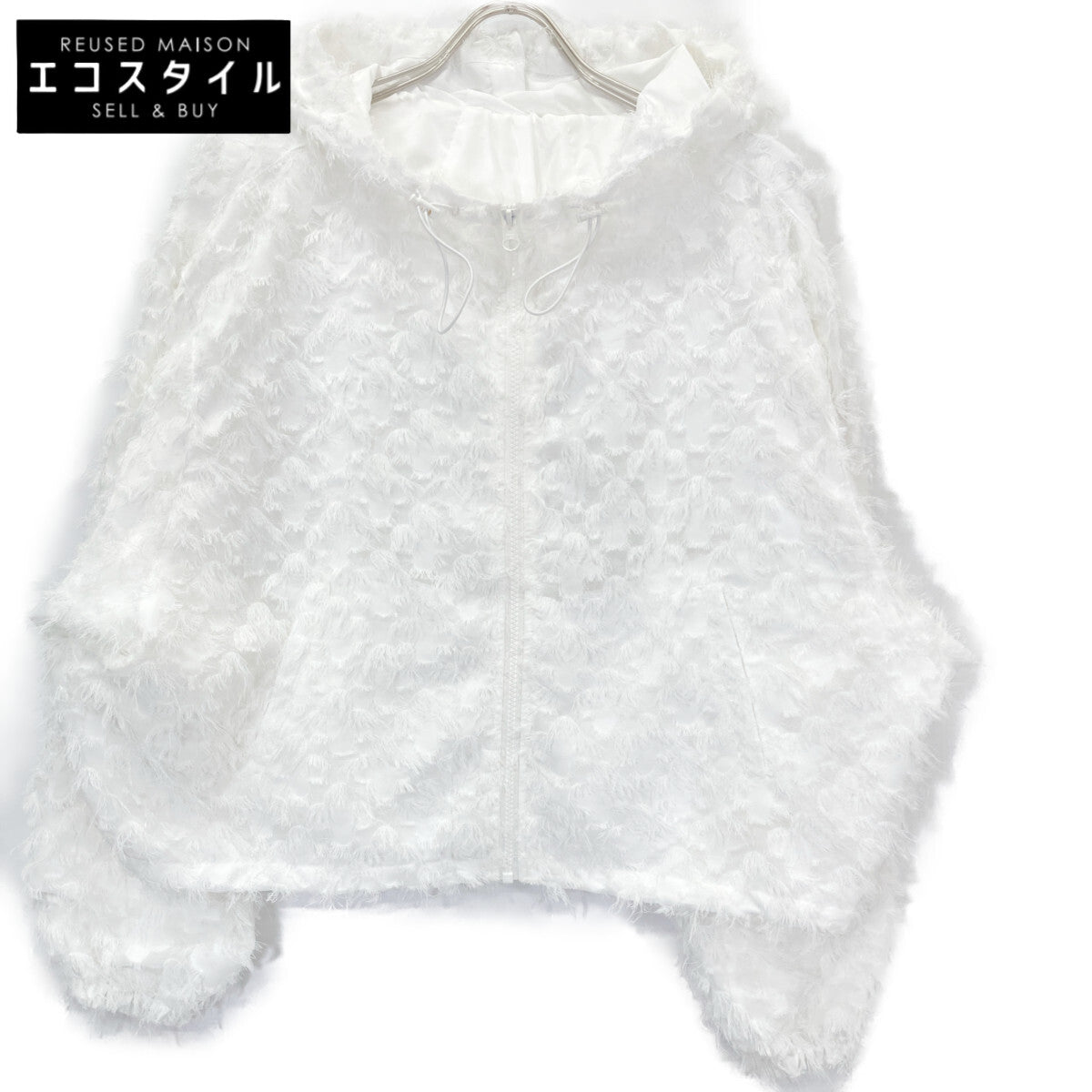 cygne シーニュ ﾎﾜｲﾄ CY2511-07-038 ｶｯﾄｼﾞｬｶﾞｰﾄﾞﾊﾟｰｶｰ eluu トップス F