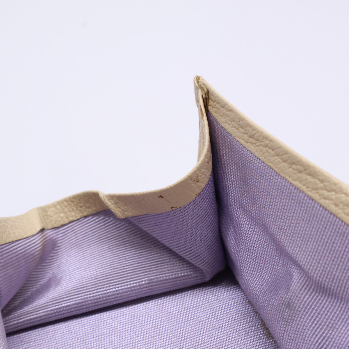 A.D.M.J. Accessoires De Mademoiselle ADMJ 型押しレザー 二つ折り財布（小銭入れあり）