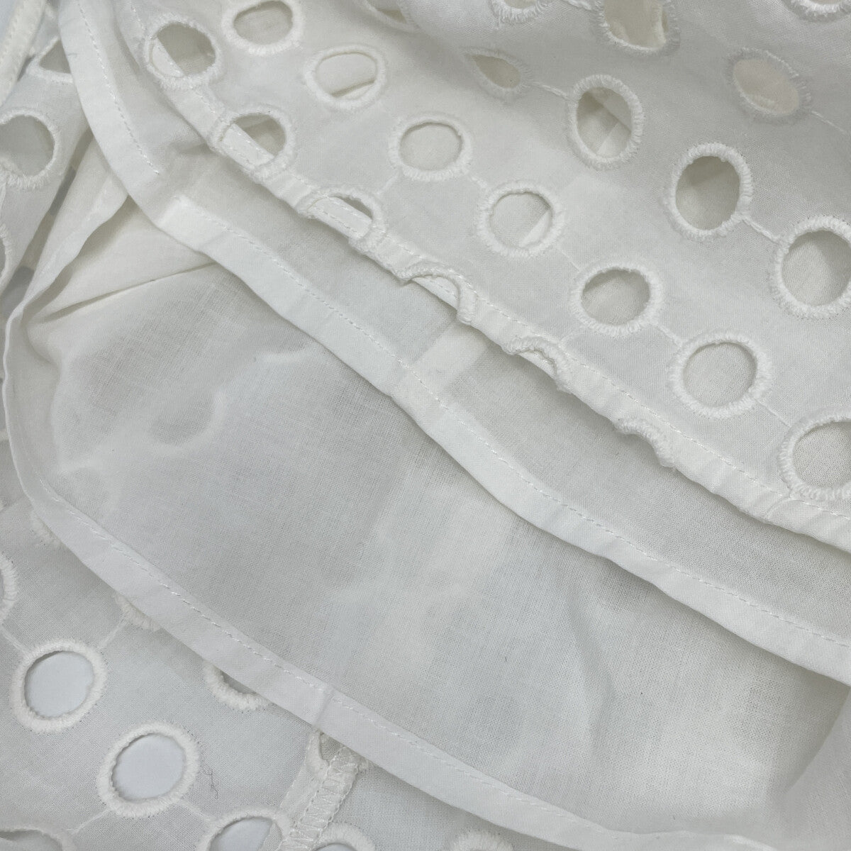 CLANE クラネ 24SS ﾎﾜｲﾄ 16112-5272 ﾎｰﾙﾄﾞｯﾄｷｬﾐｿｰﾙﾜﾝﾋﾟｰｽ ワンピース 0