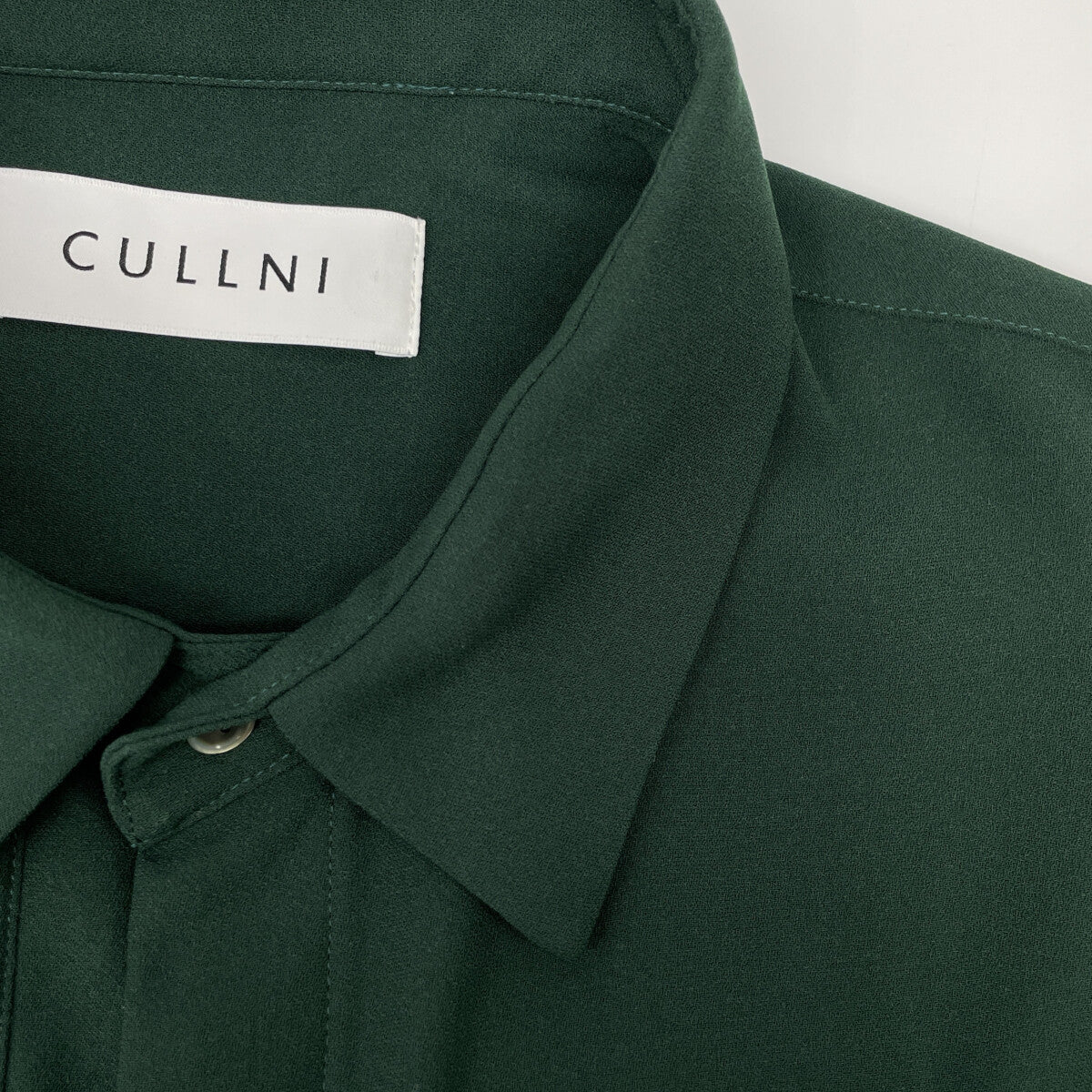 CULLNI クルニ 22-SS-065 ｸﾞﾘｰﾝ ﾎﾟﾘｴｽﾃﾙ 半袖ｼｬﾂ トップス 2