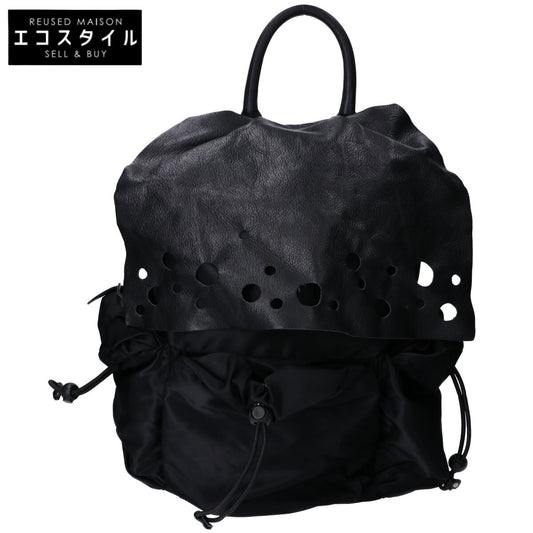 慈雨 ジウ ナイロンｘレザー ドット柄カットワークフラップ リュック バックパック