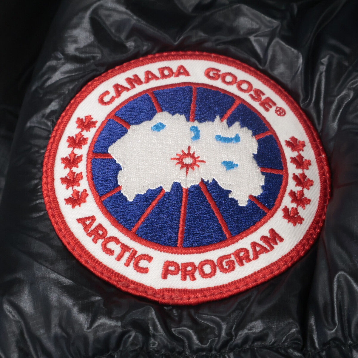 CANADA GOOSE カナダグース 【美品/国内正規（株）カナダグースジャパン】2252M Crofton Pufferクロフトン パッファー フーディダウン ジャケット M/M