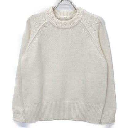 CO コー 7662WCMESSNA22 ﾎﾜｲﾄ ｸﾙｰﾈｯｸ ｶｼﾐﾔ ﾐﾄﾞﾙｹﾞｰｼﾞﾆｯﾄ トップス S